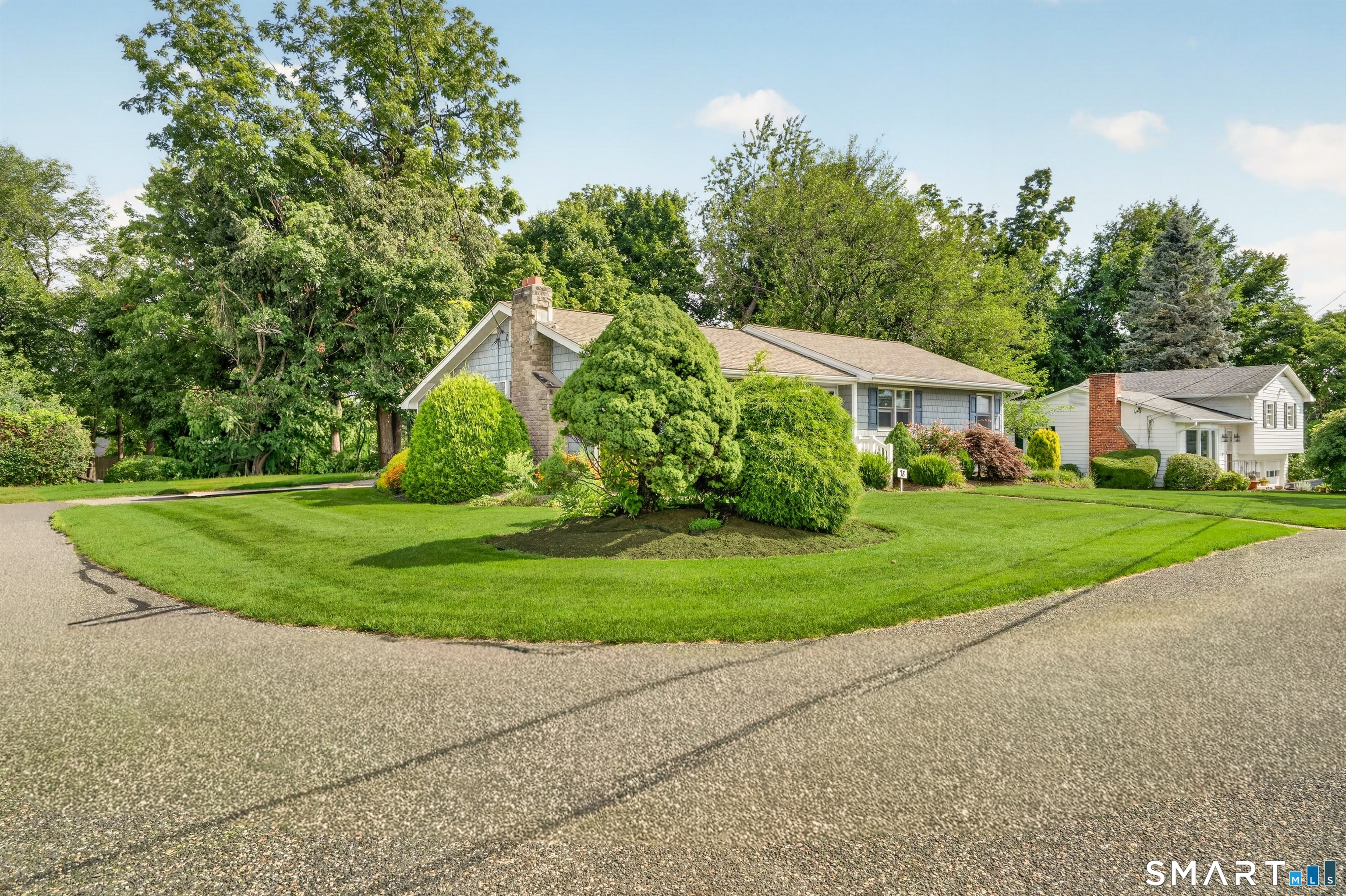 78 Arrowhead Road photo 5
