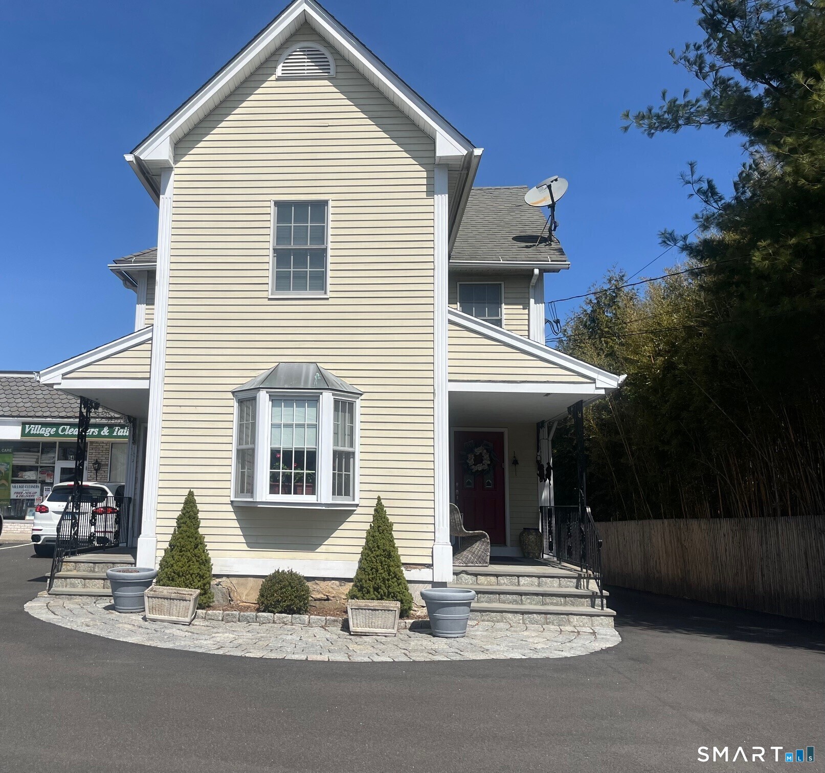 56 East Avenue, New Canaan, Connecticut photo 3