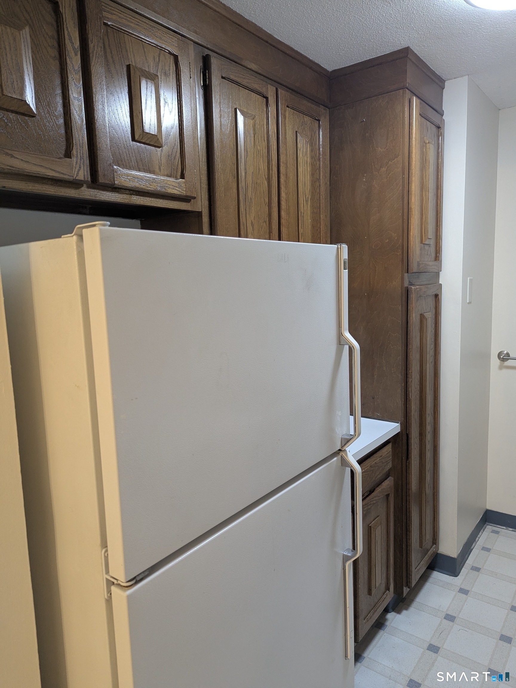 36 Thompson Road  Unit #B photo 5