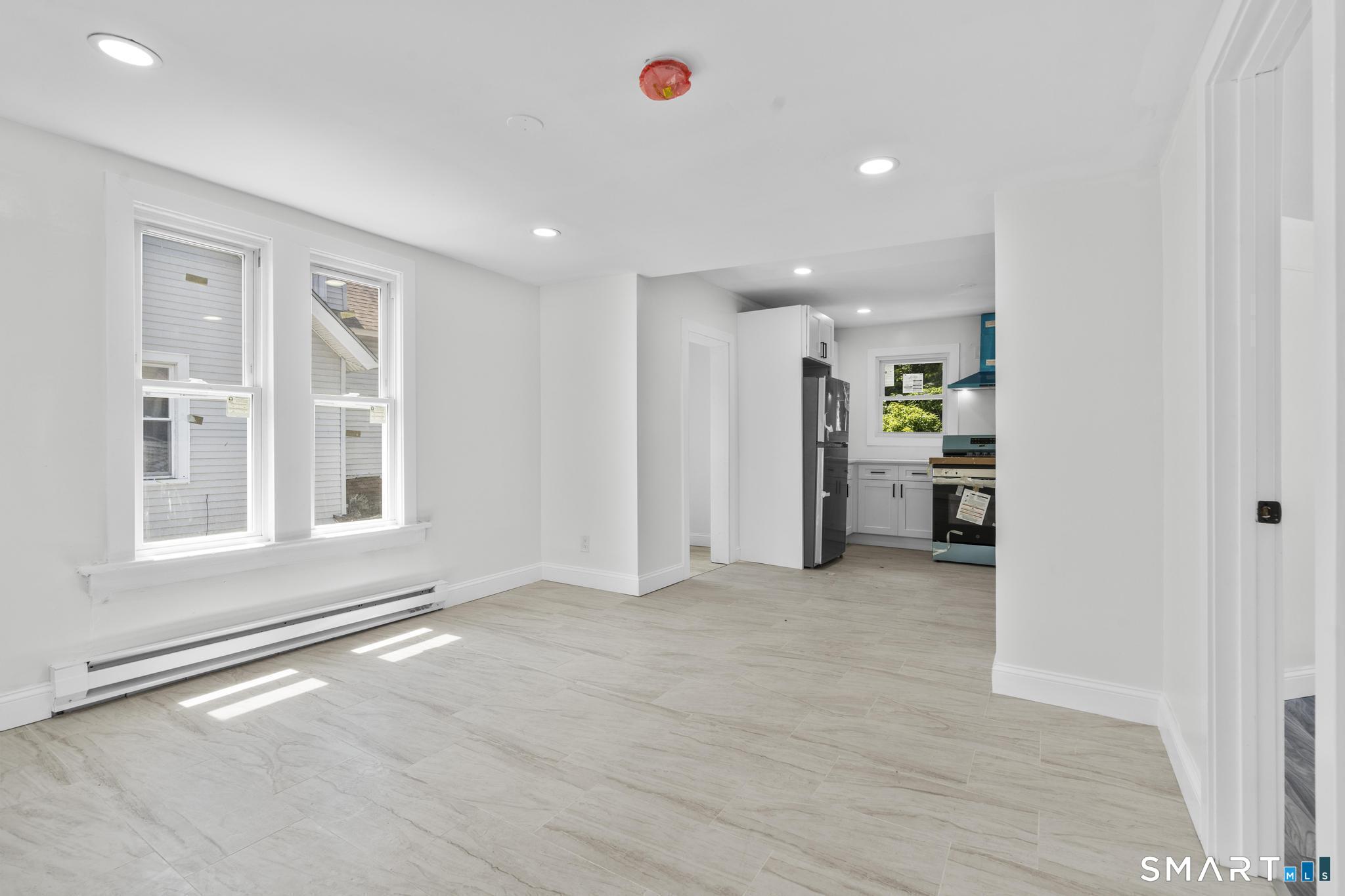 23 Robinson Street photo 5