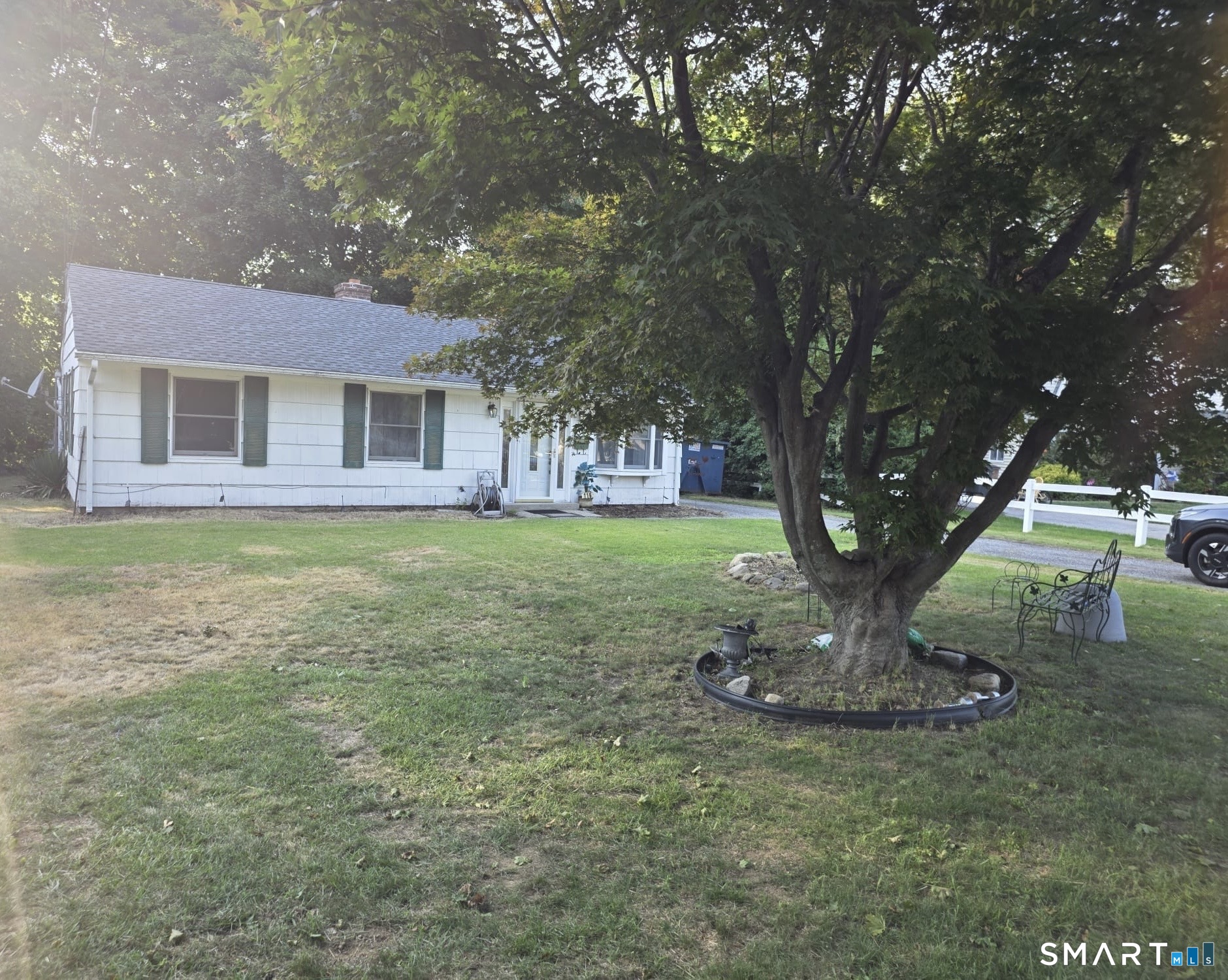116 Snow Crystal Lane, Stamford, Connecticut photo 2