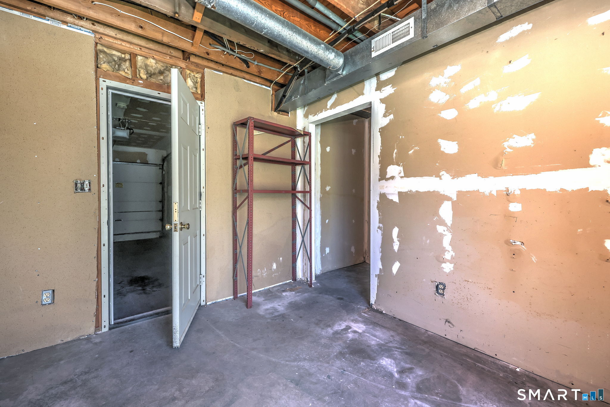 10 Hawthorne Avenue  Unit #12 photo 36