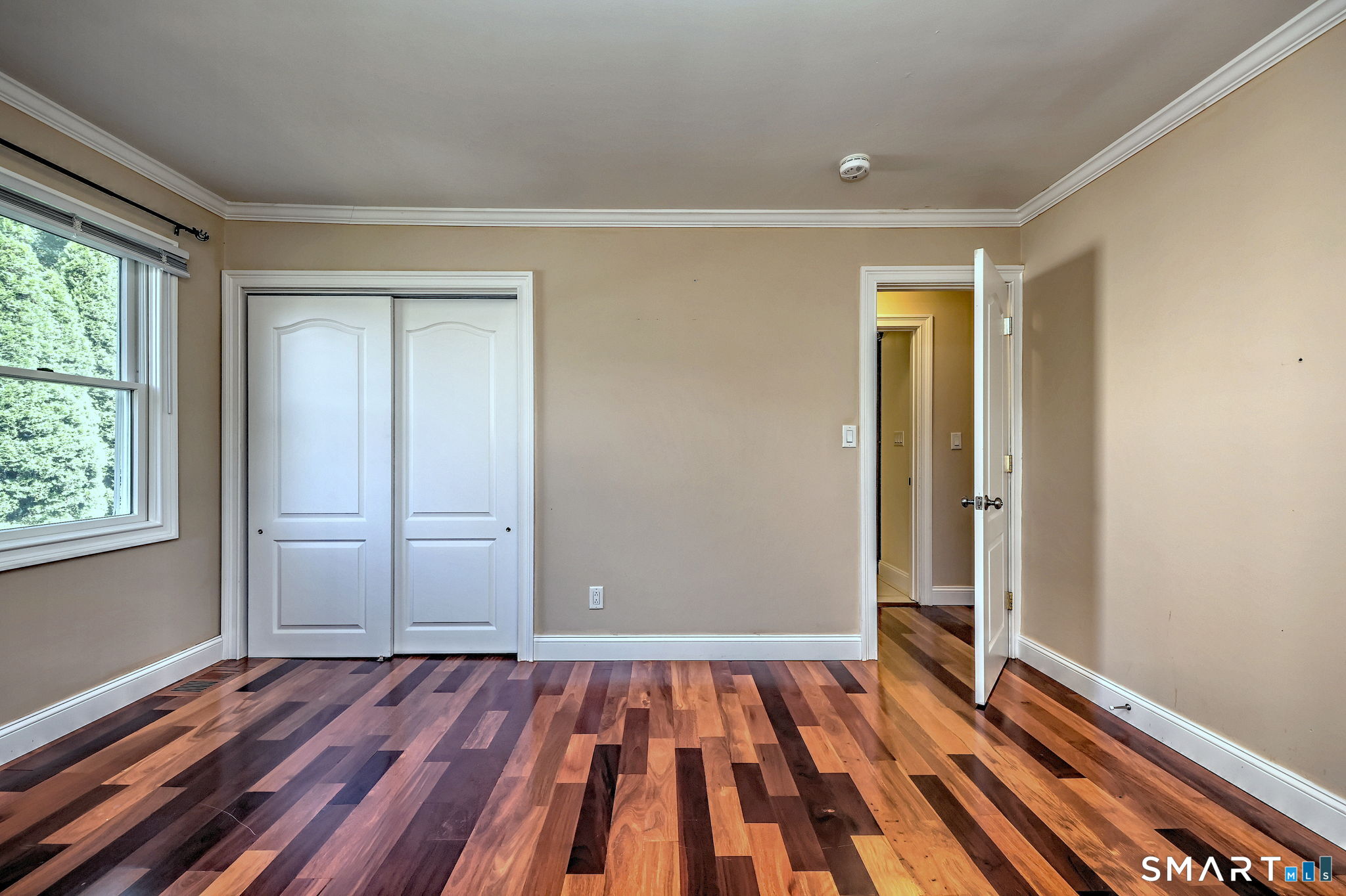 647 New Haven Avenue photo 23