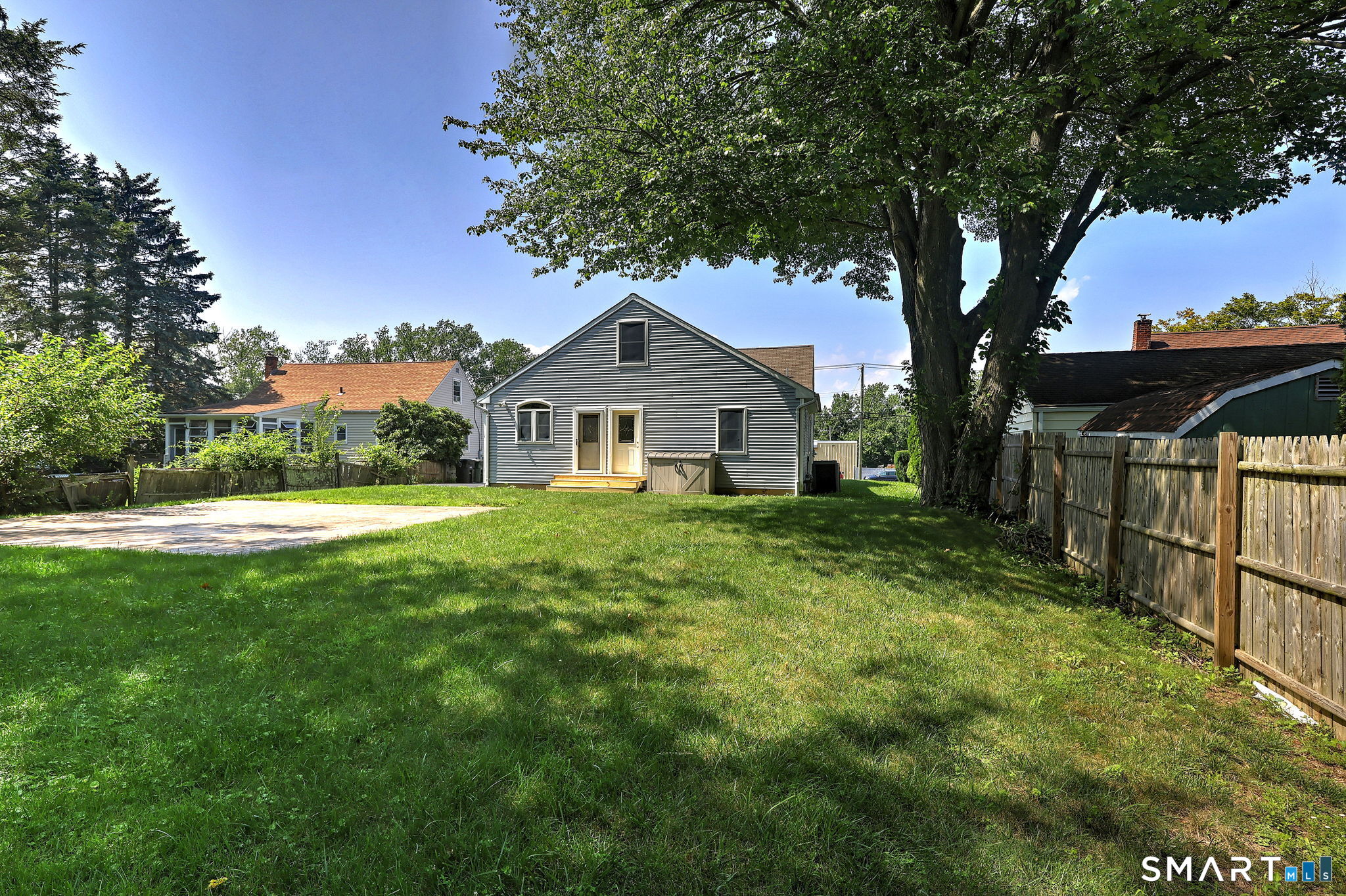647 New Haven Avenue photo 39