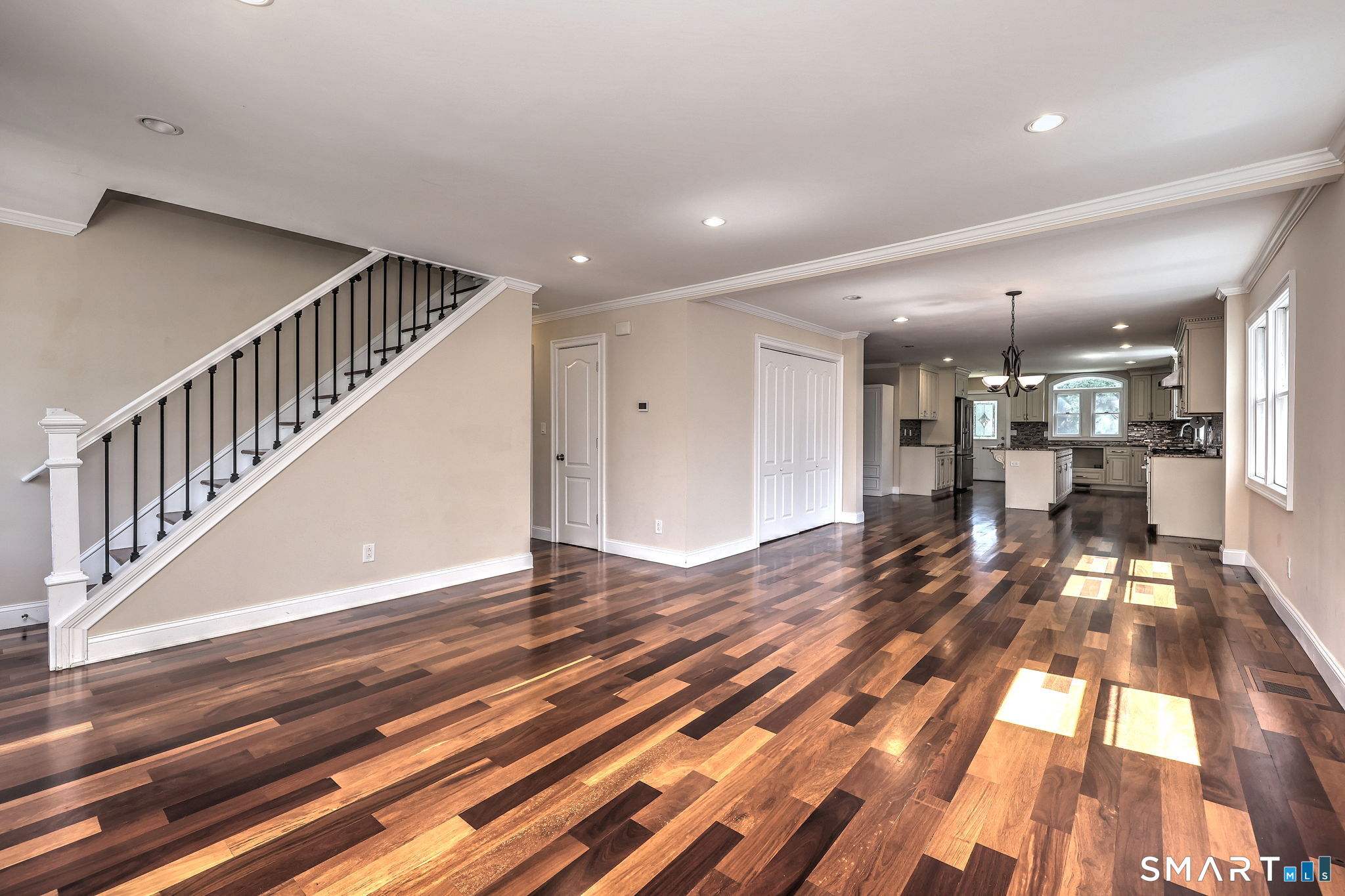 647 New Haven Avenue photo 3