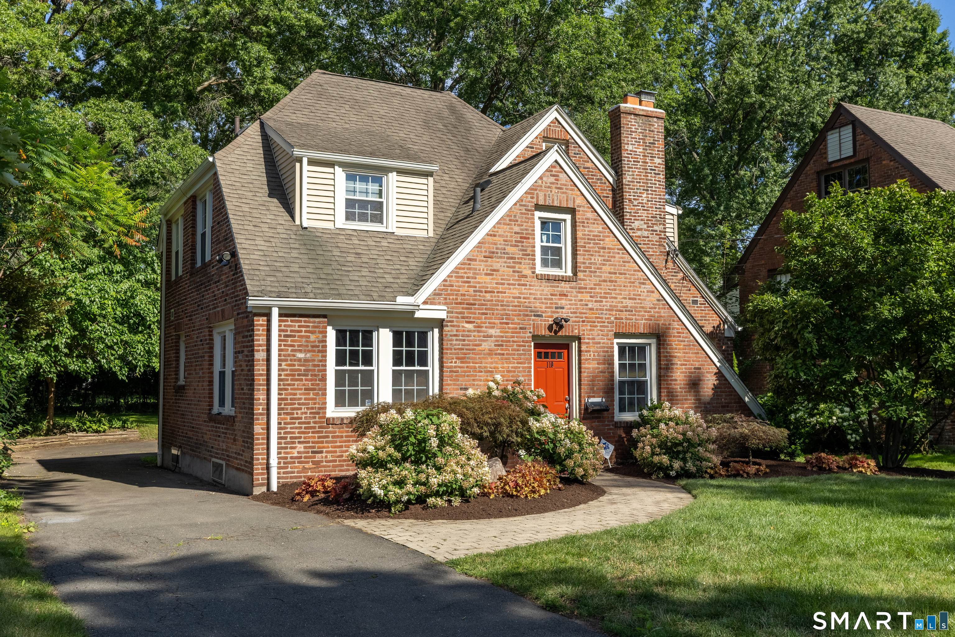 110 Foxcroft Road photo 35