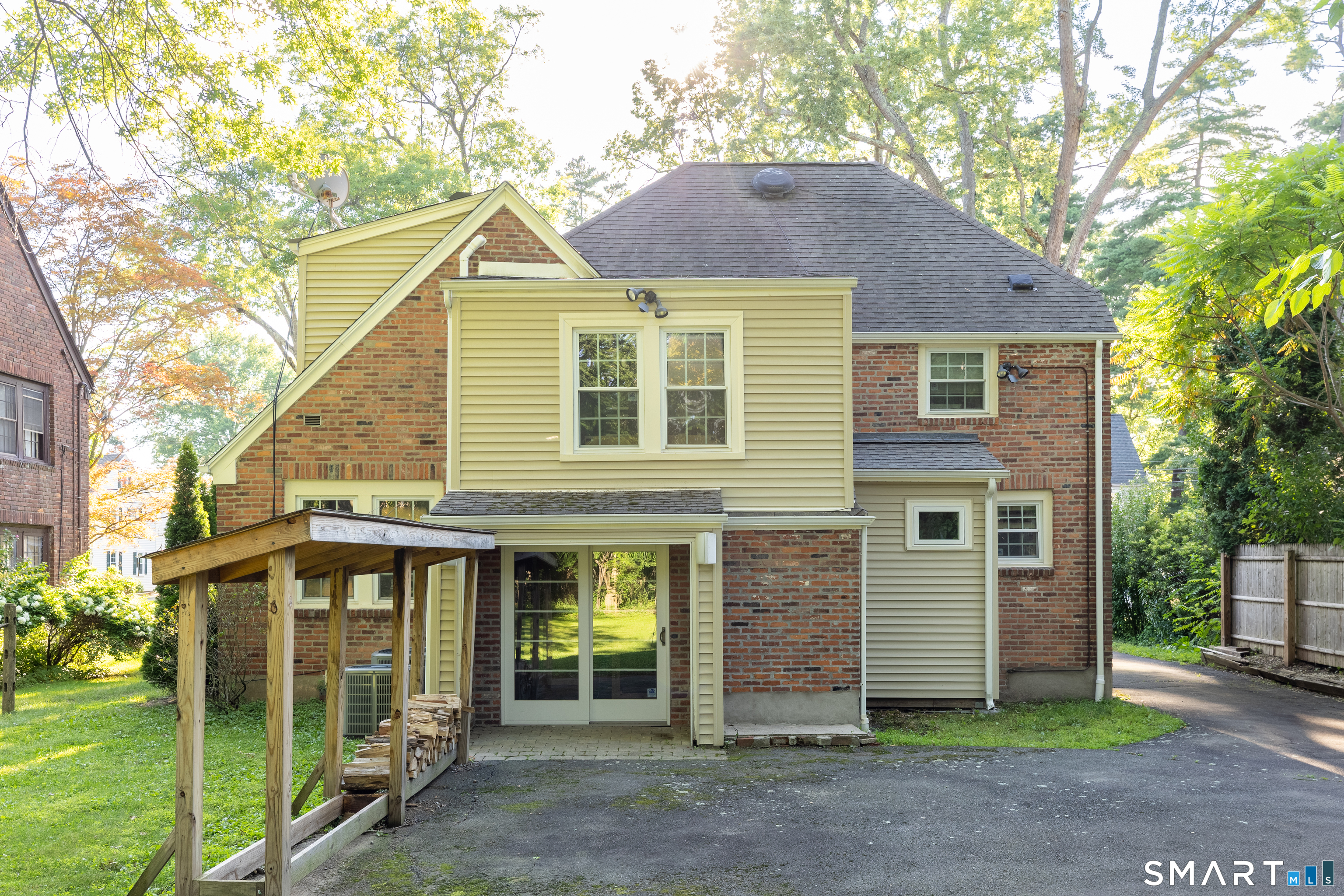 110 Foxcroft Road photo 29