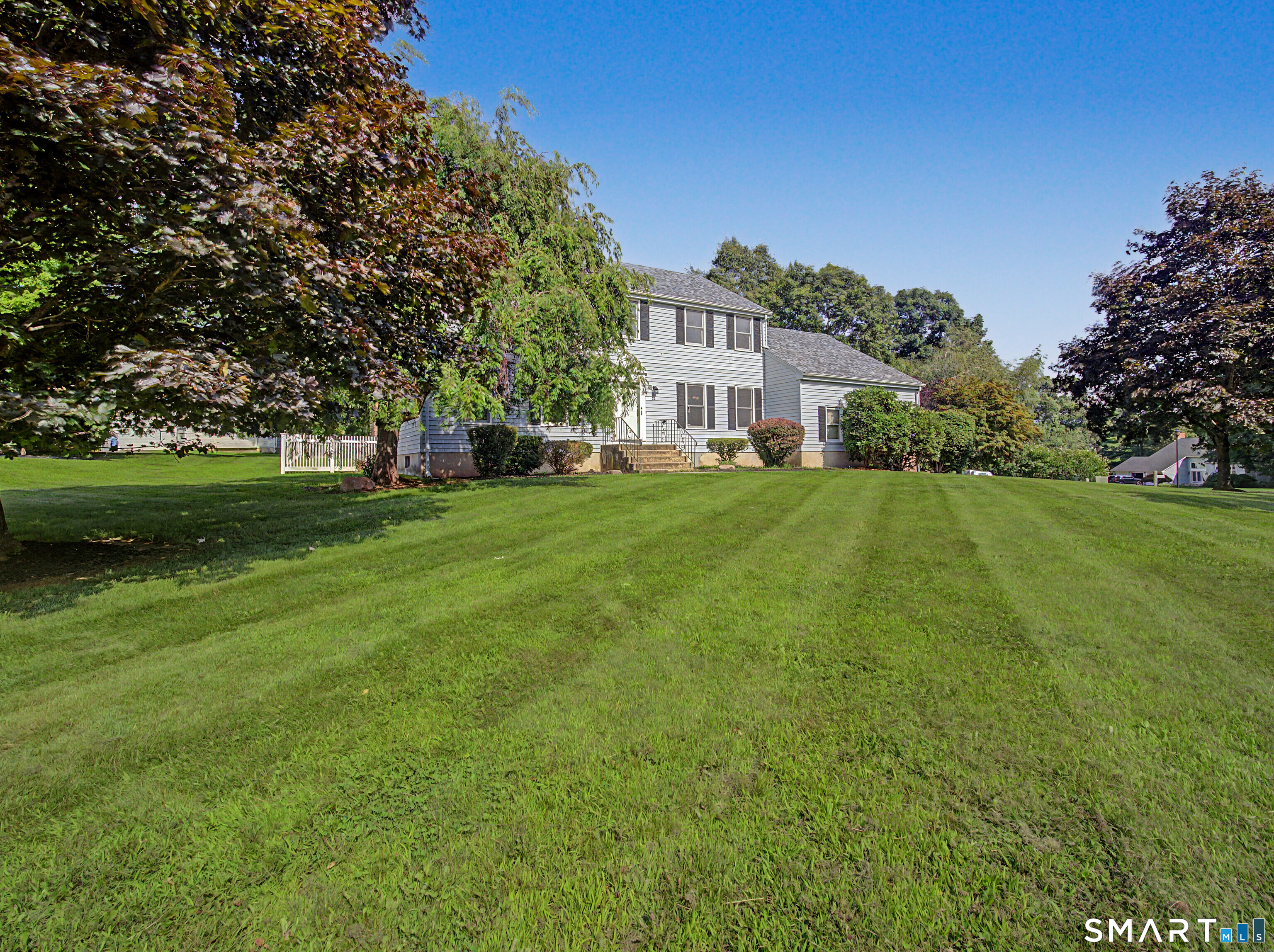 3rd image of 33 W Gerald Dr, Manchester, CT 06040 | MLS# 24197675