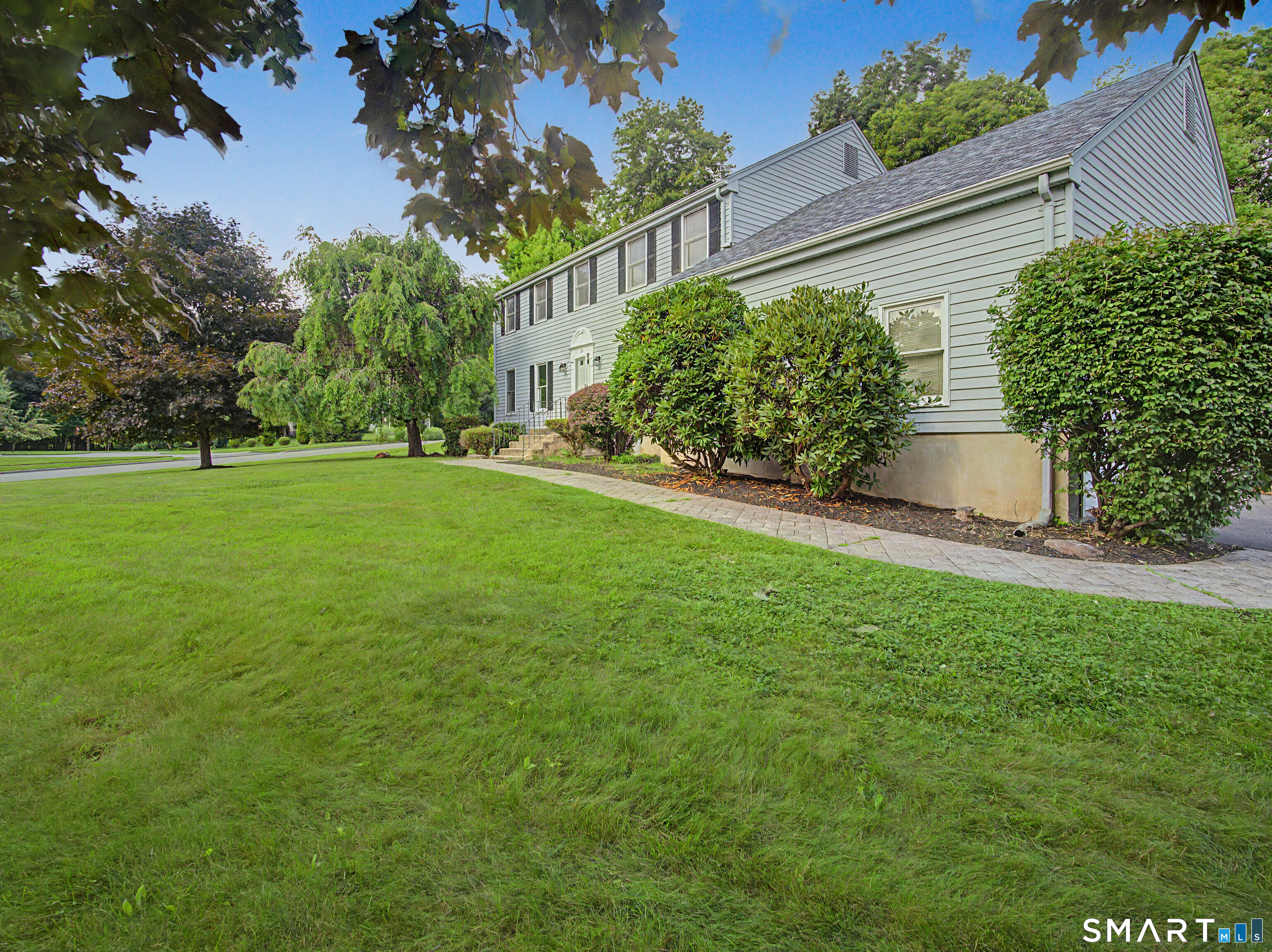 5th image of 33 W Gerald Dr, Manchester, CT 06040 | MLS# 24197675