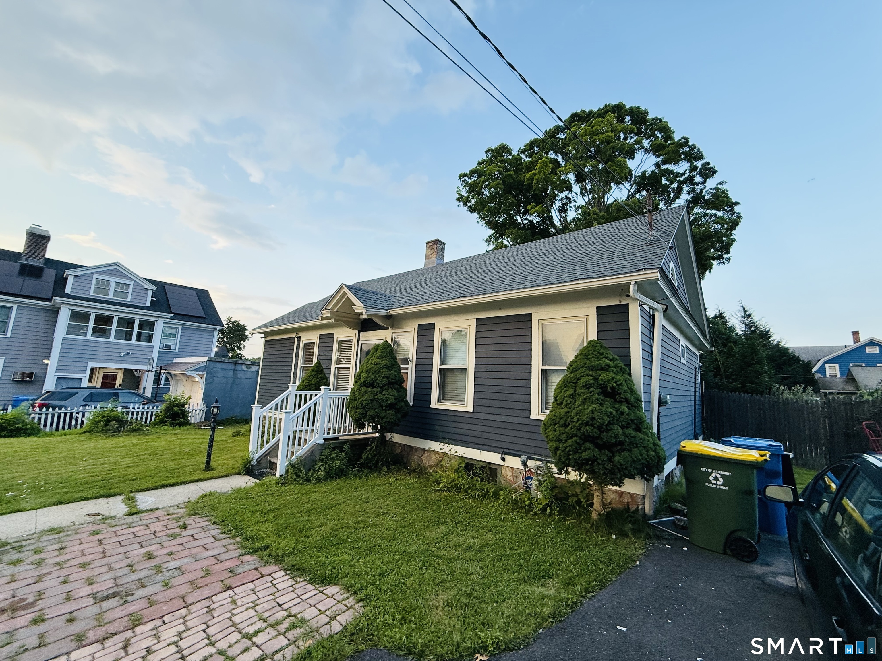 144 Clinton Street photo 4