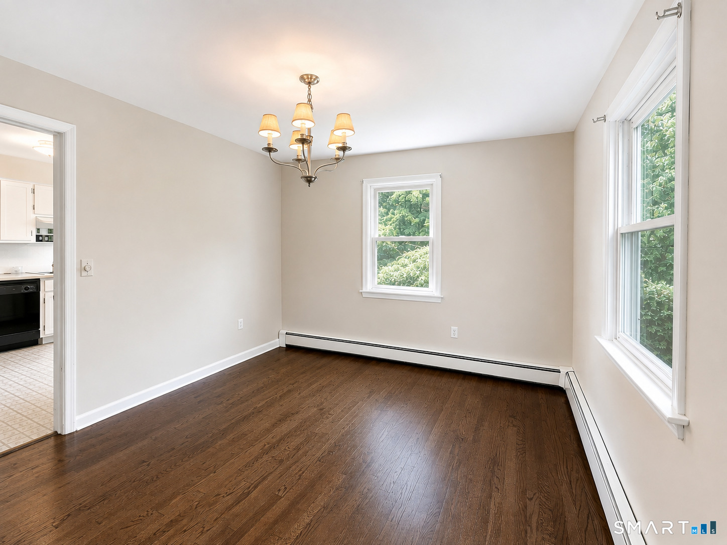 8 Oakledge Circle, Norwalk, Connecticut photo 5