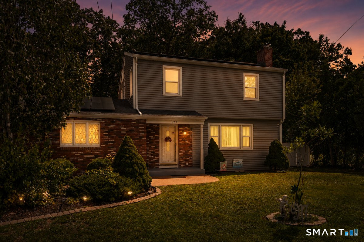 127 Rowland Drive photo 2