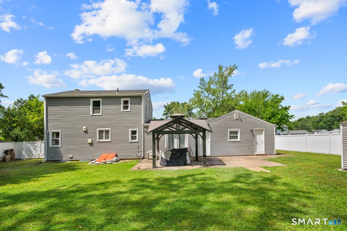 127 Rowland Drive photo 6