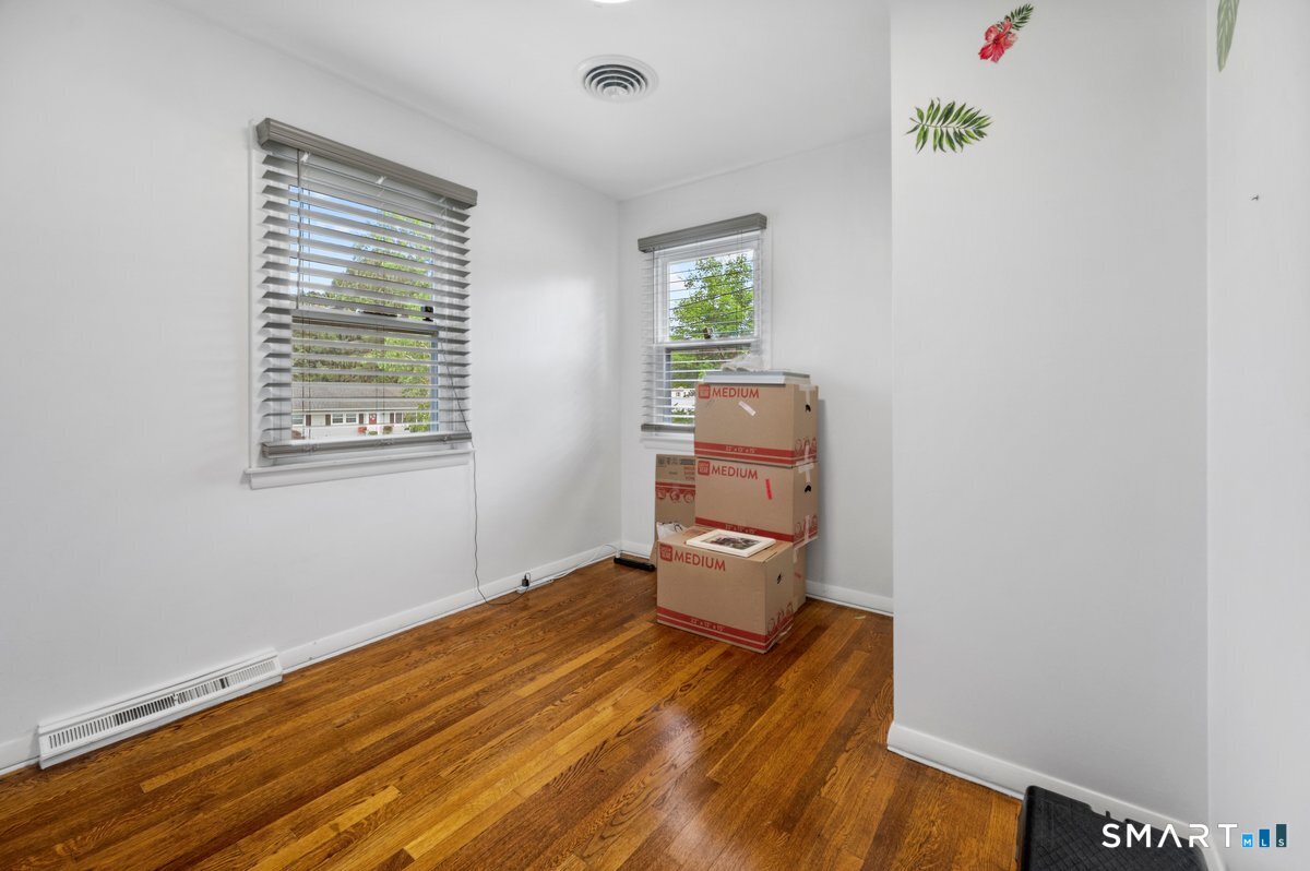 127 Rowland Drive photo 11