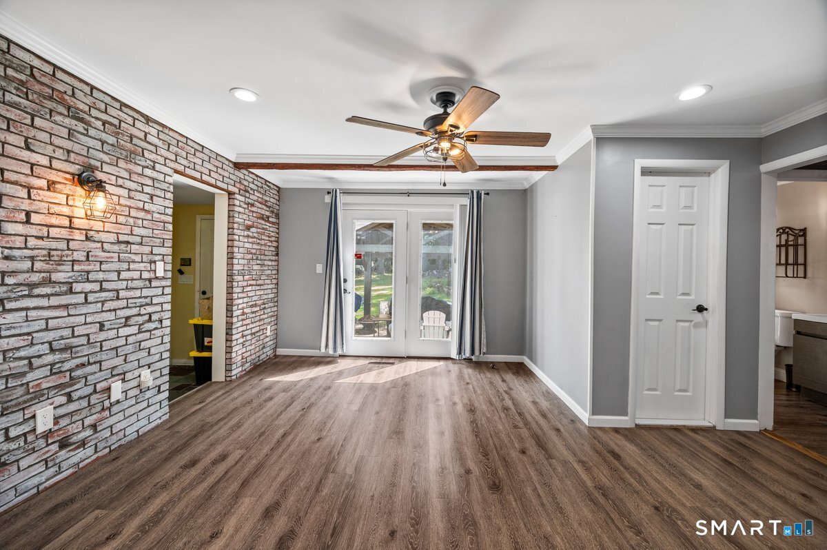 127 Rowland Drive photo 13