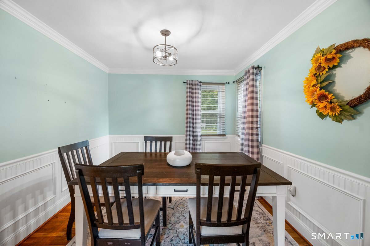 127 Rowland Drive photo 17