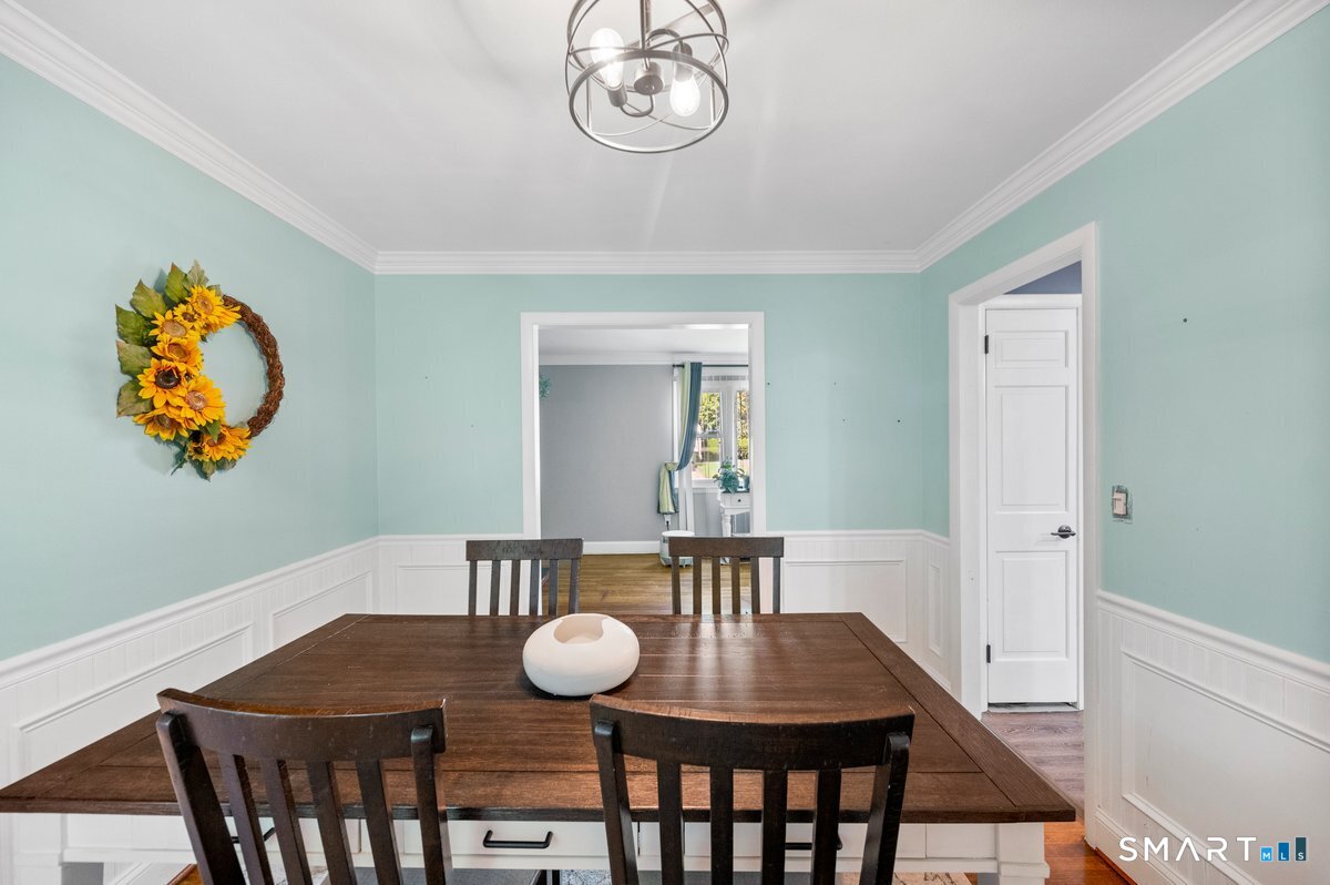 127 Rowland Drive photo 18