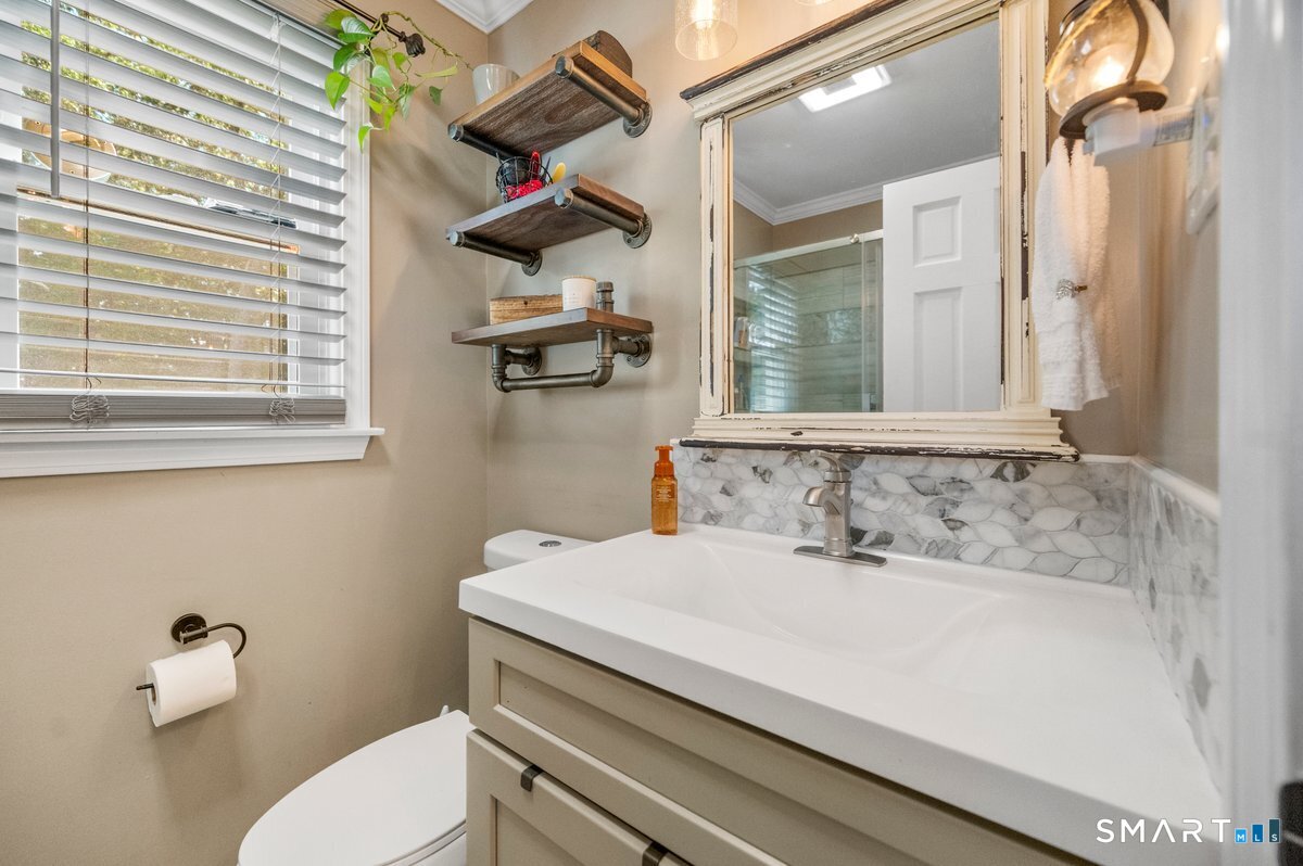 127 Rowland Drive photo 27