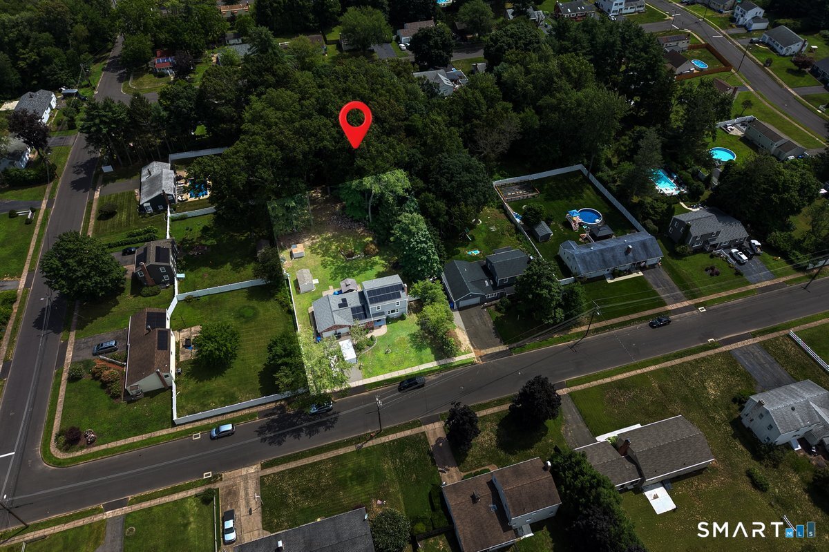 127 Rowland Drive photo 34