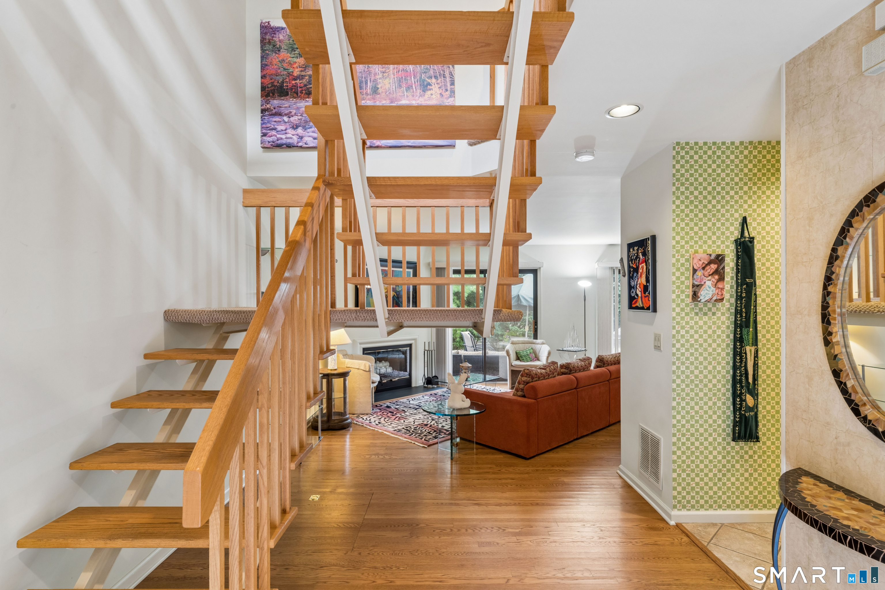 320 Strawberry Hill Avenue, Stamford, Connecticut photo 4