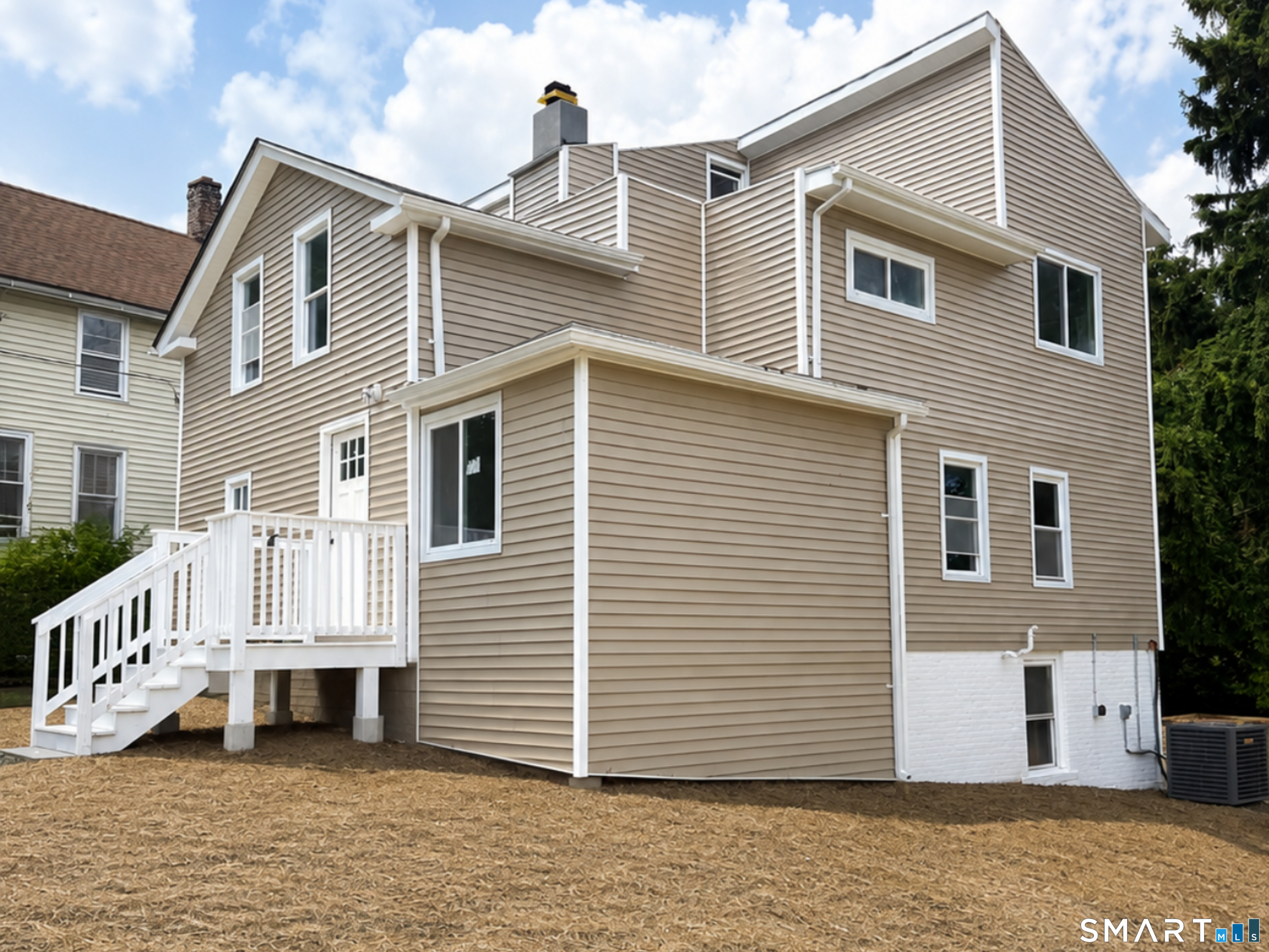2nd image of 1038 W Main St, Waterbury, CT 06708 | MLS# 24197715