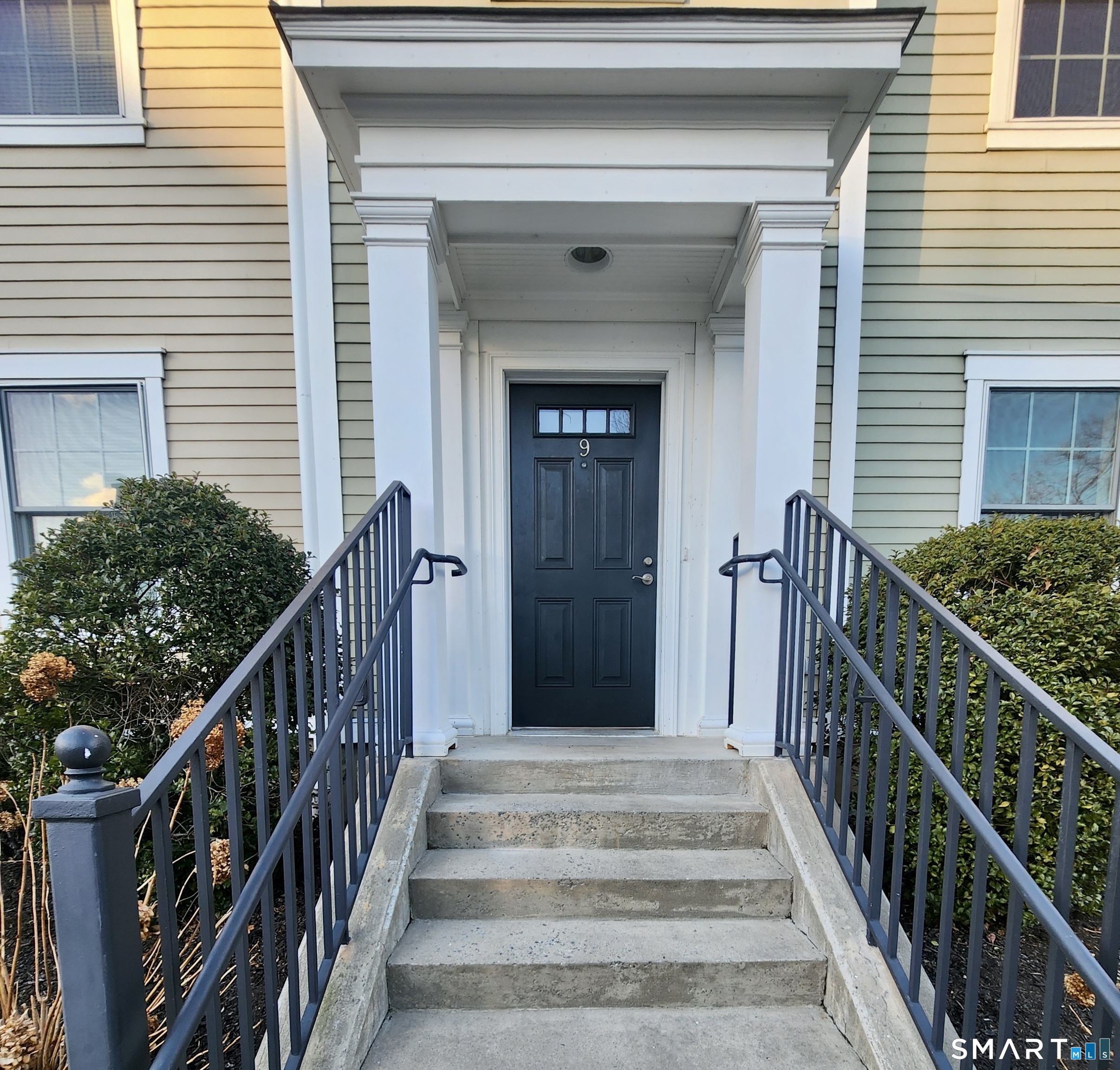 46 Stoneridge Circle, Stamford, Connecticut photo 3
