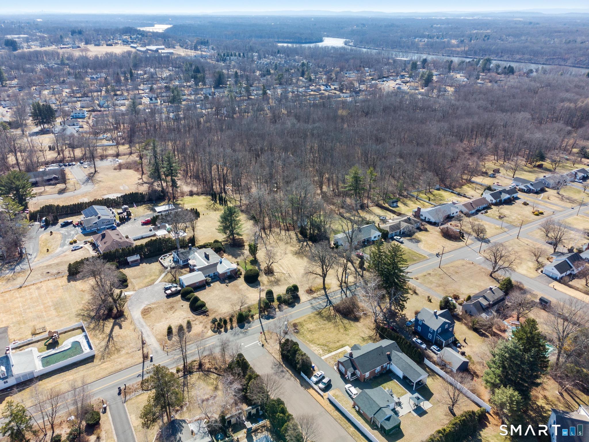 19th image of 15 Bridge Ln, Enfield, CT 06082 | MLS# 24197713