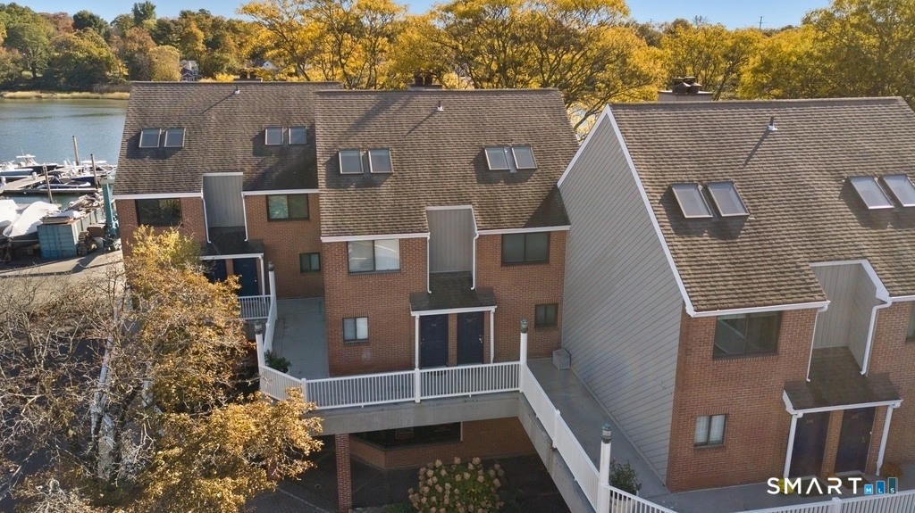 7 River Road, Greenwich, Connecticut photo 1