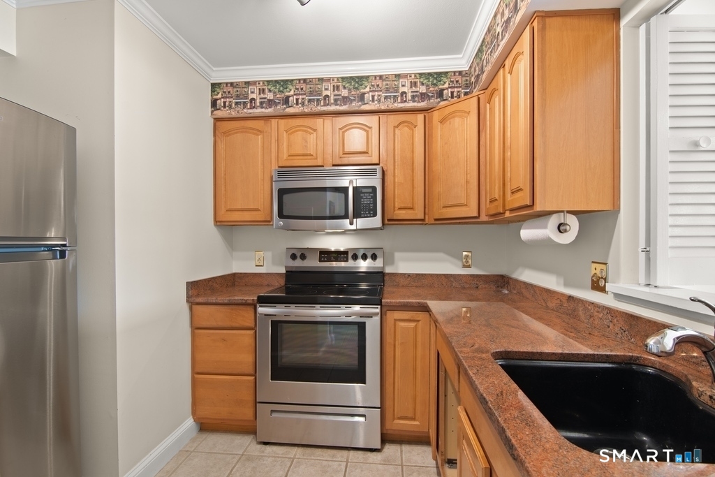 7 River Road  Unit #306 photo 7