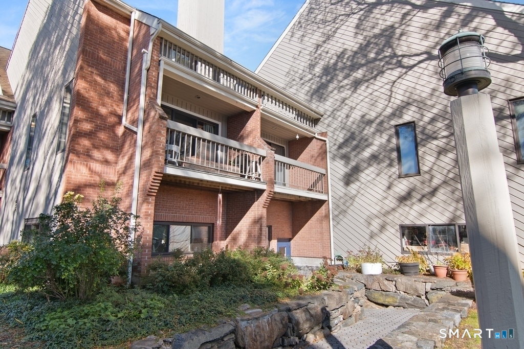 7 River Road  Unit #306 photo 24