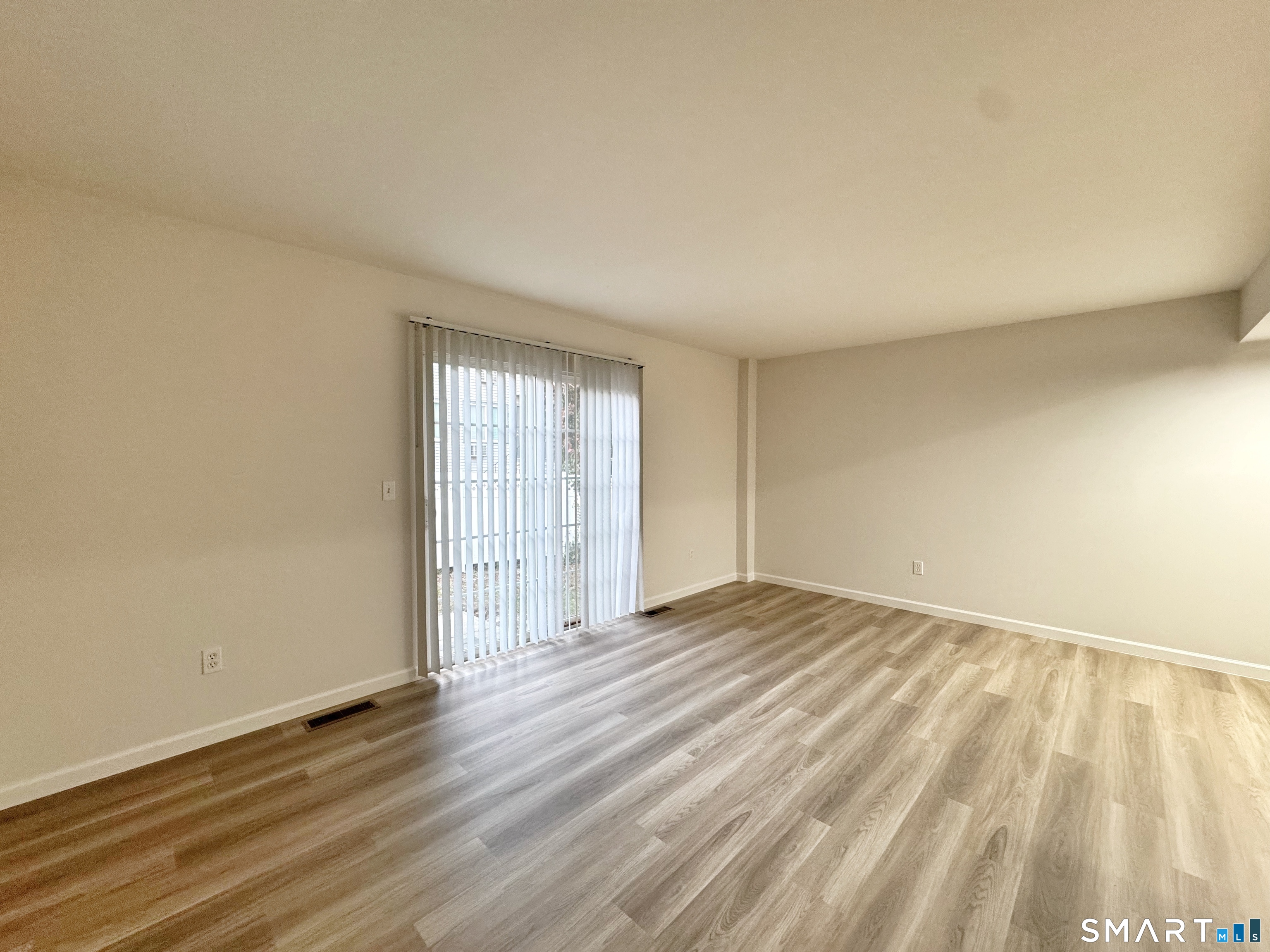22 Ferris Avenue, Norwalk, Connecticut photo 2