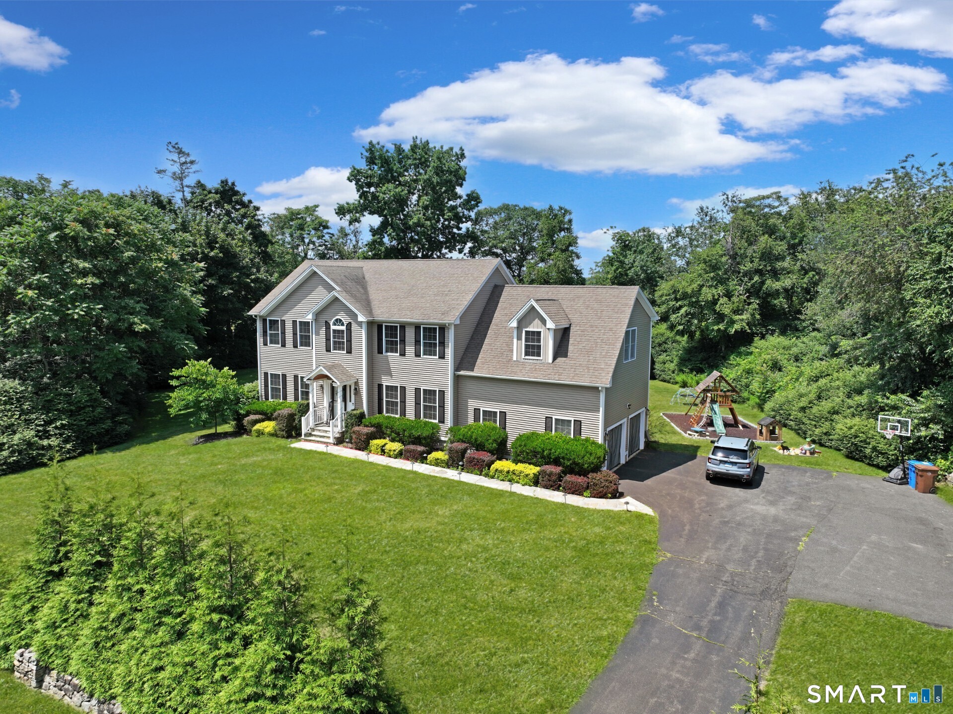 156 Soundview Avenue photo 37