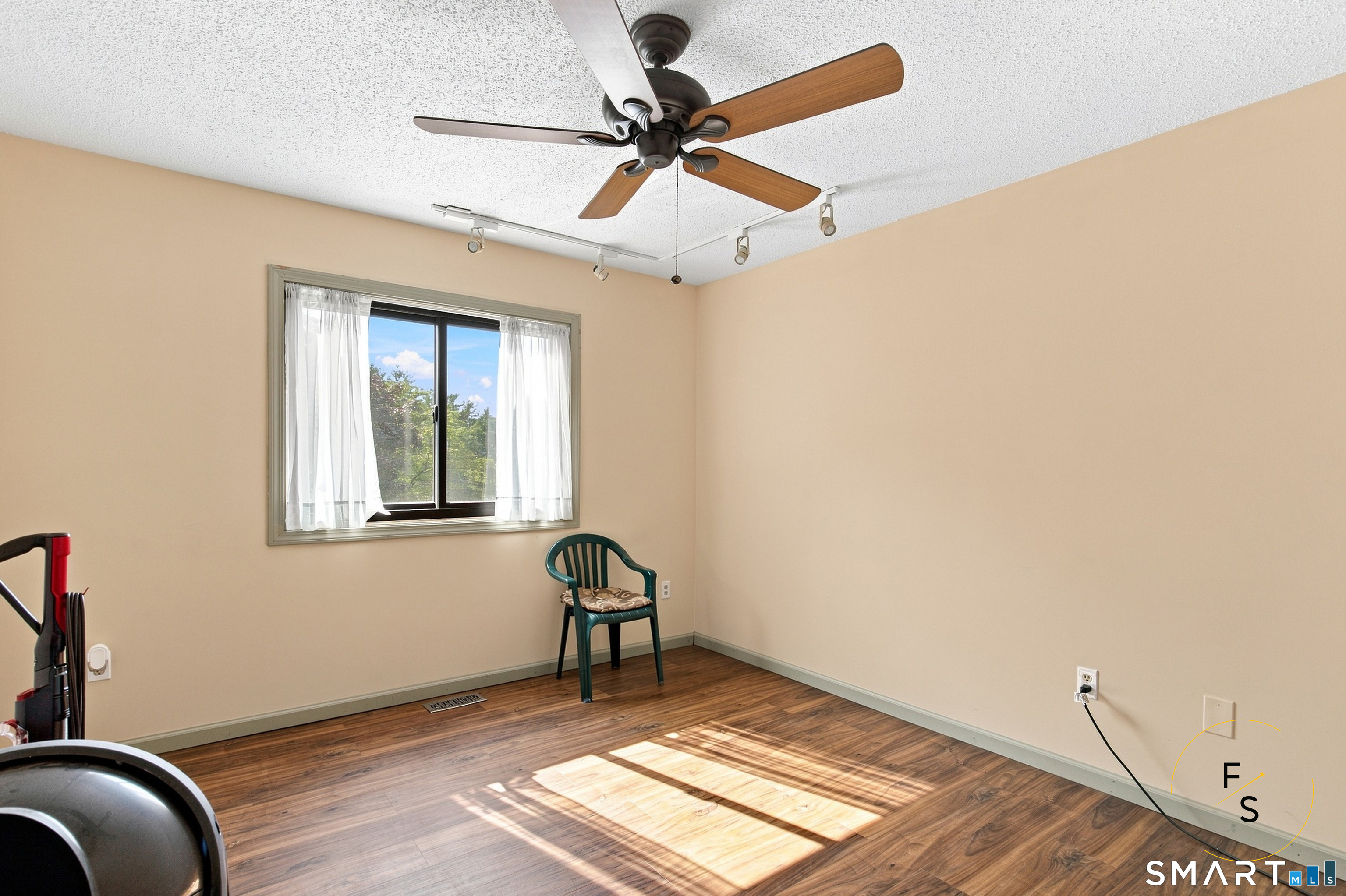 242 Talcottville Road  Unit #209 photo 15