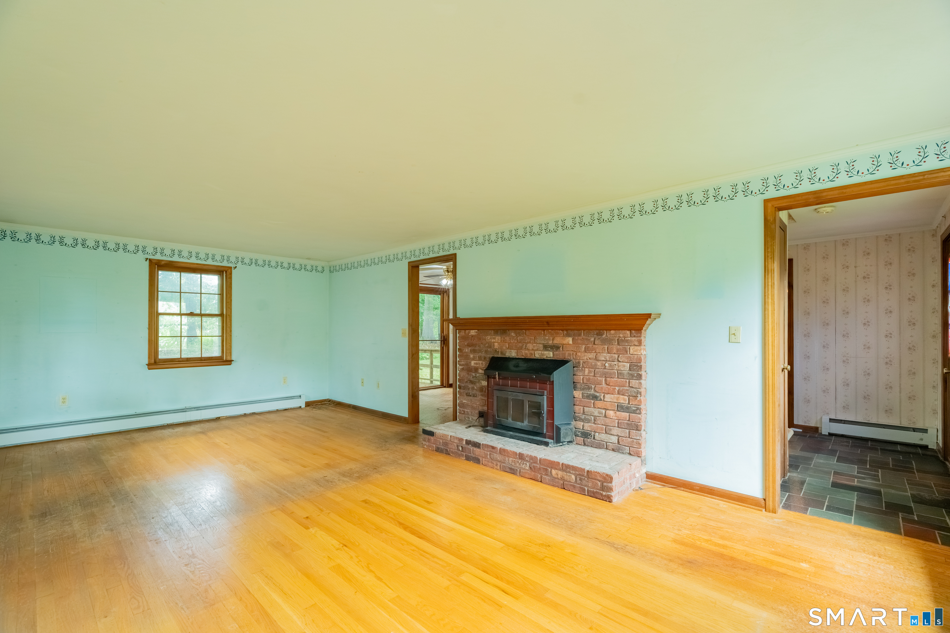 88 Farm Hill Road photo 3