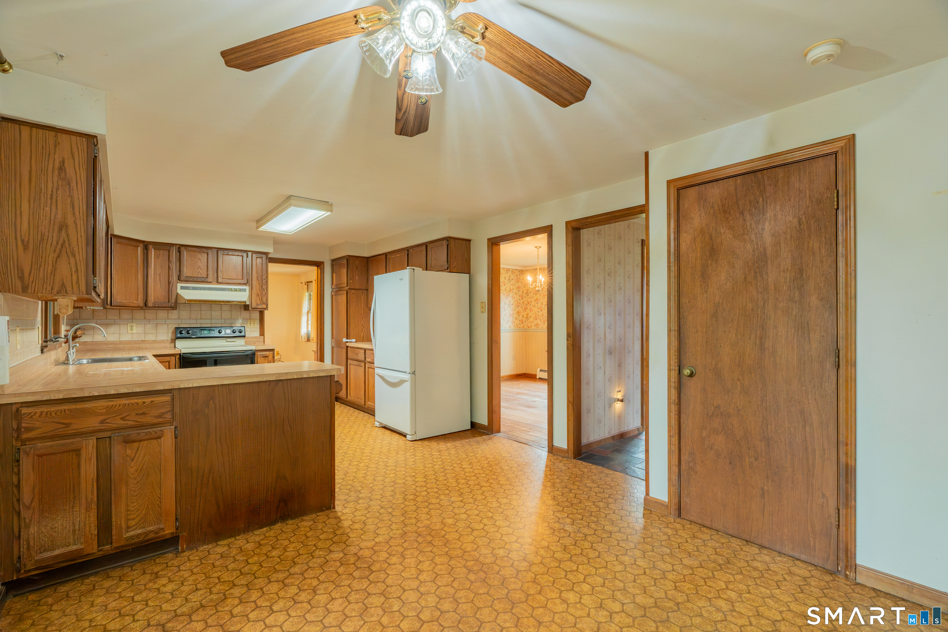88 Farm Hill Road photo 8