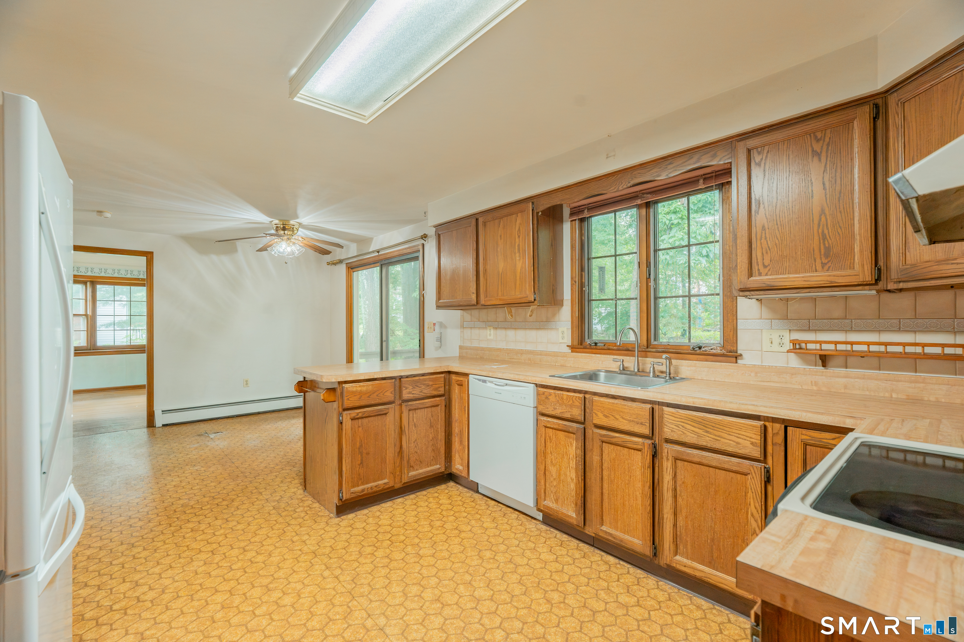 88 Farm Hill Road photo 9