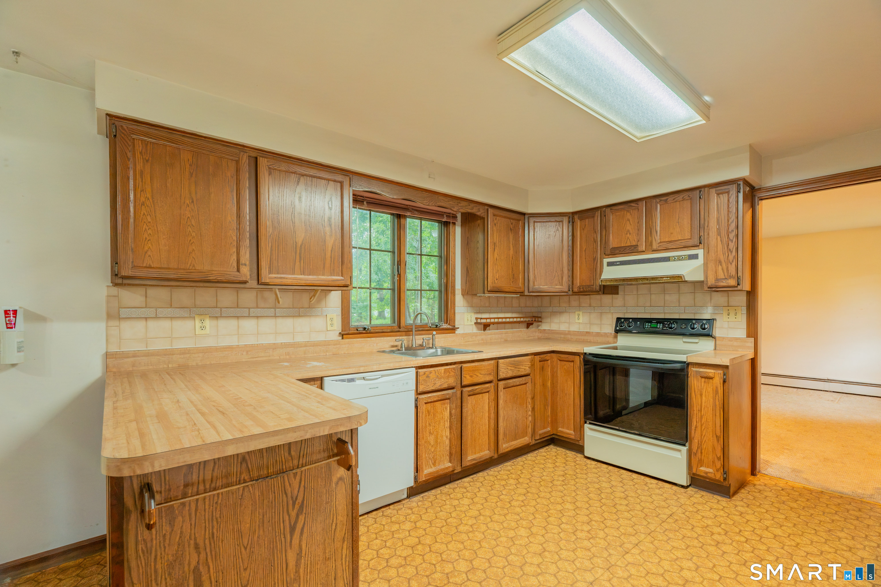 88 Farm Hill Road photo 10