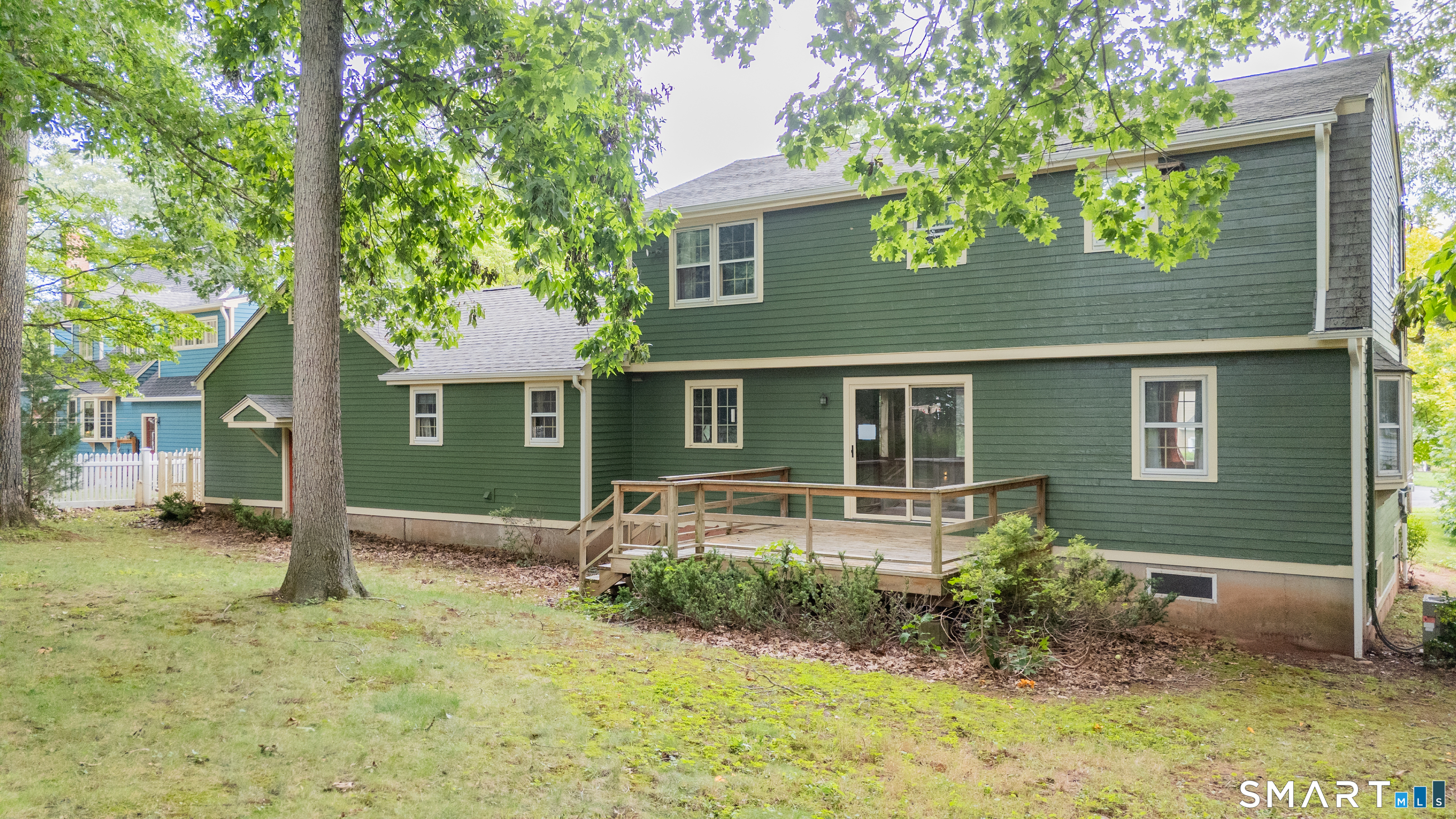 88 Farm Hill Road photo 35