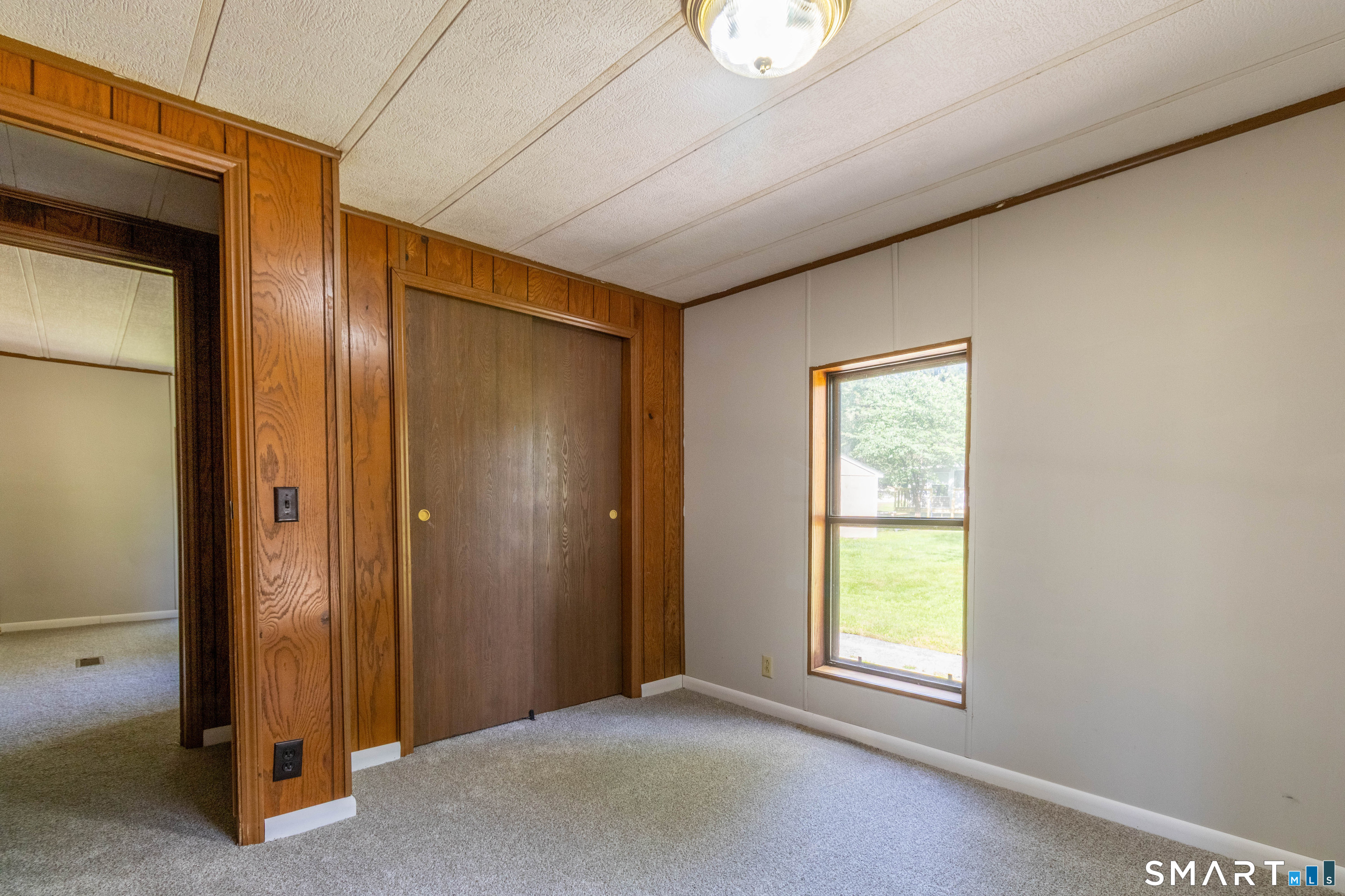 65 Colchester Commons photo 24