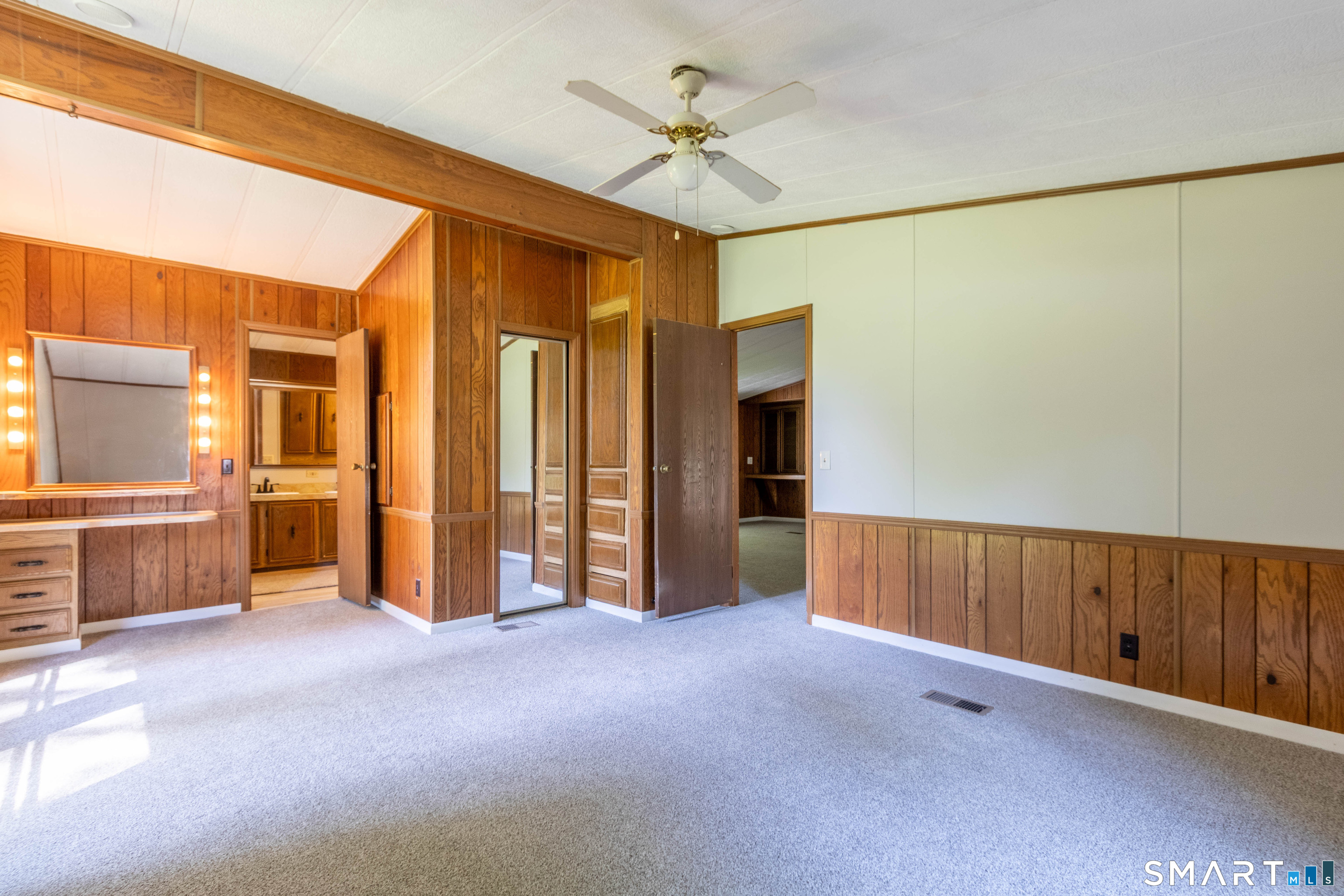 65 Colchester Commons photo 18