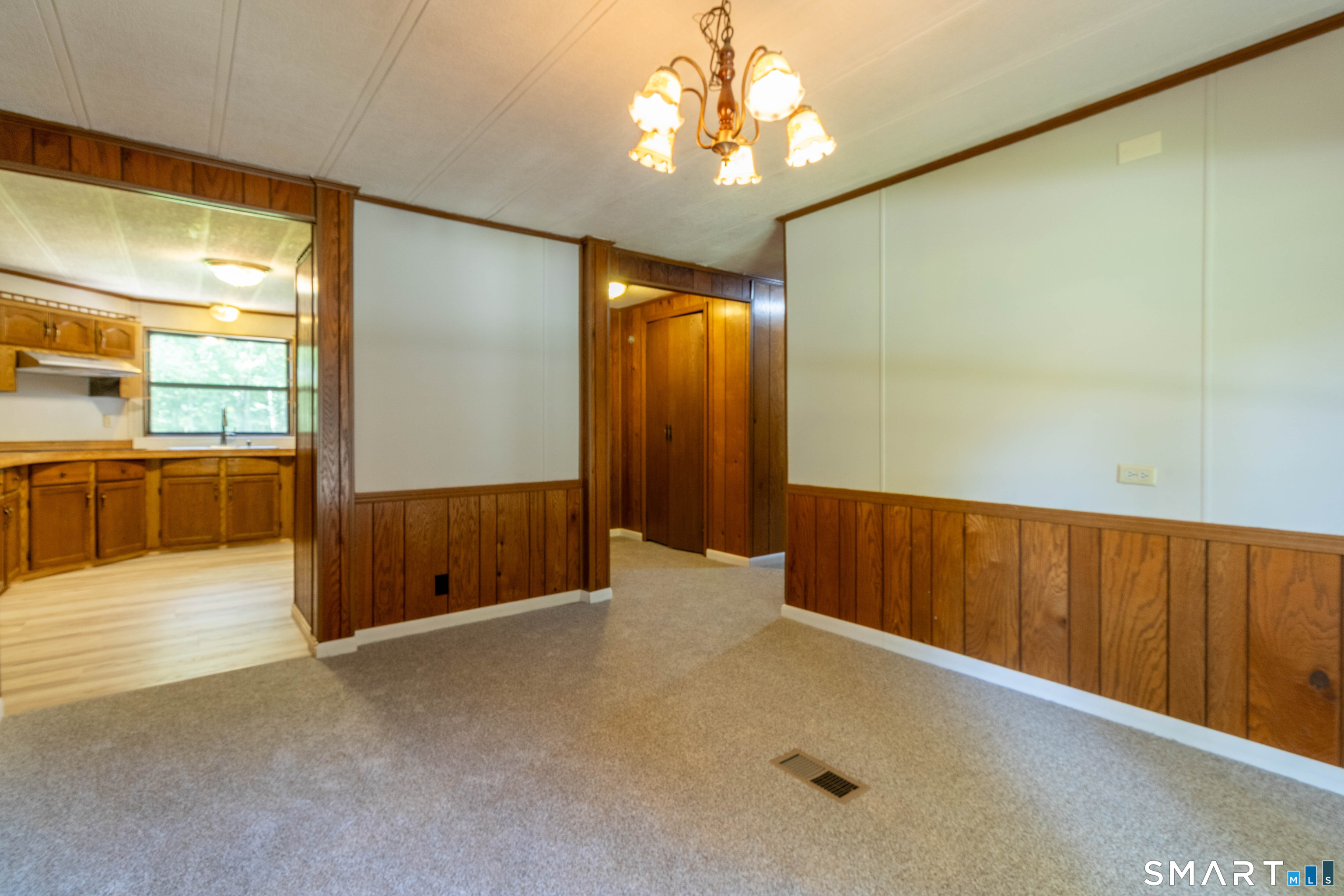 65 Colchester Commons photo 14