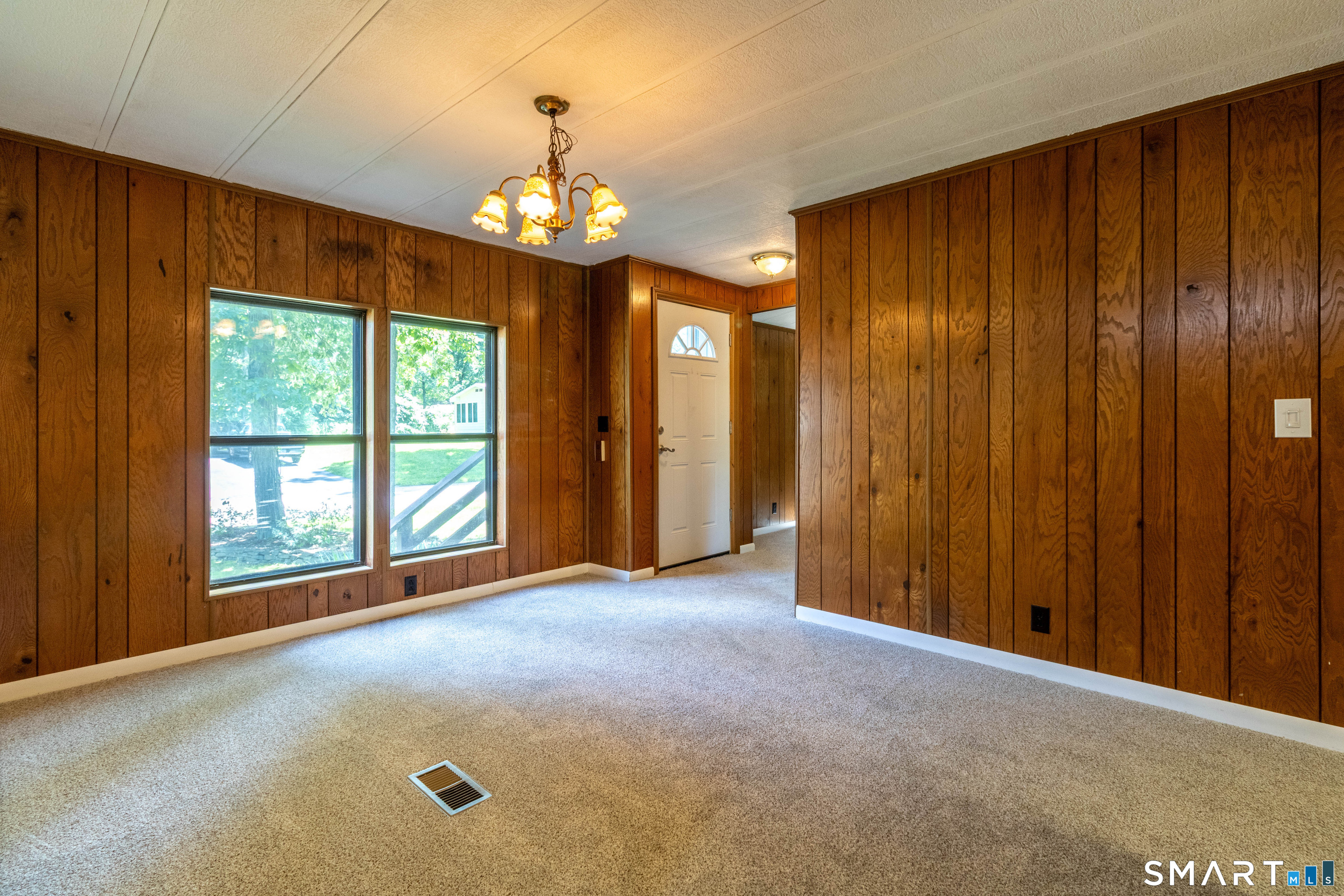 65 Colchester Commons photo 17