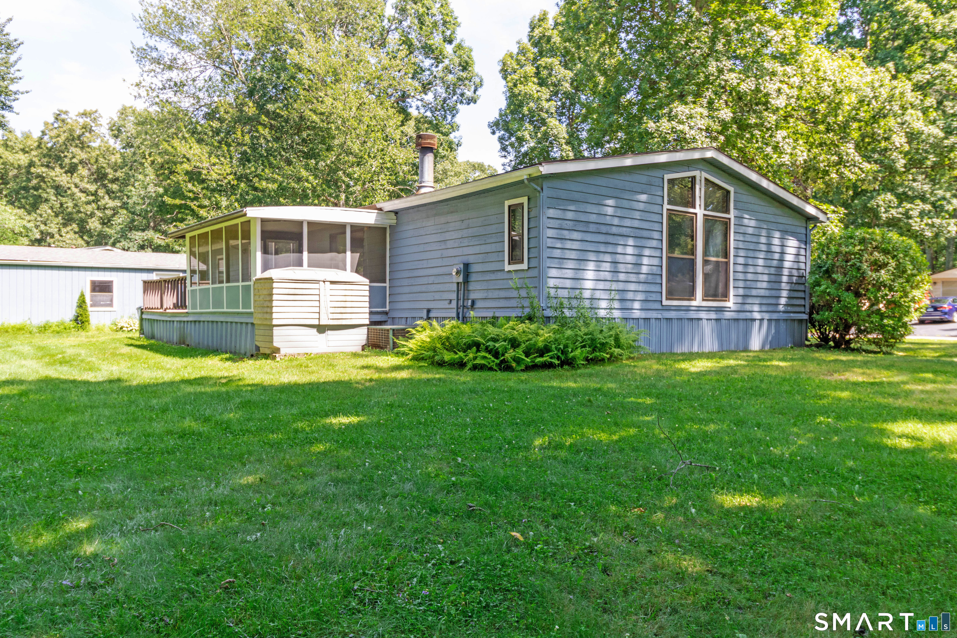 65 Colchester Commons photo 35