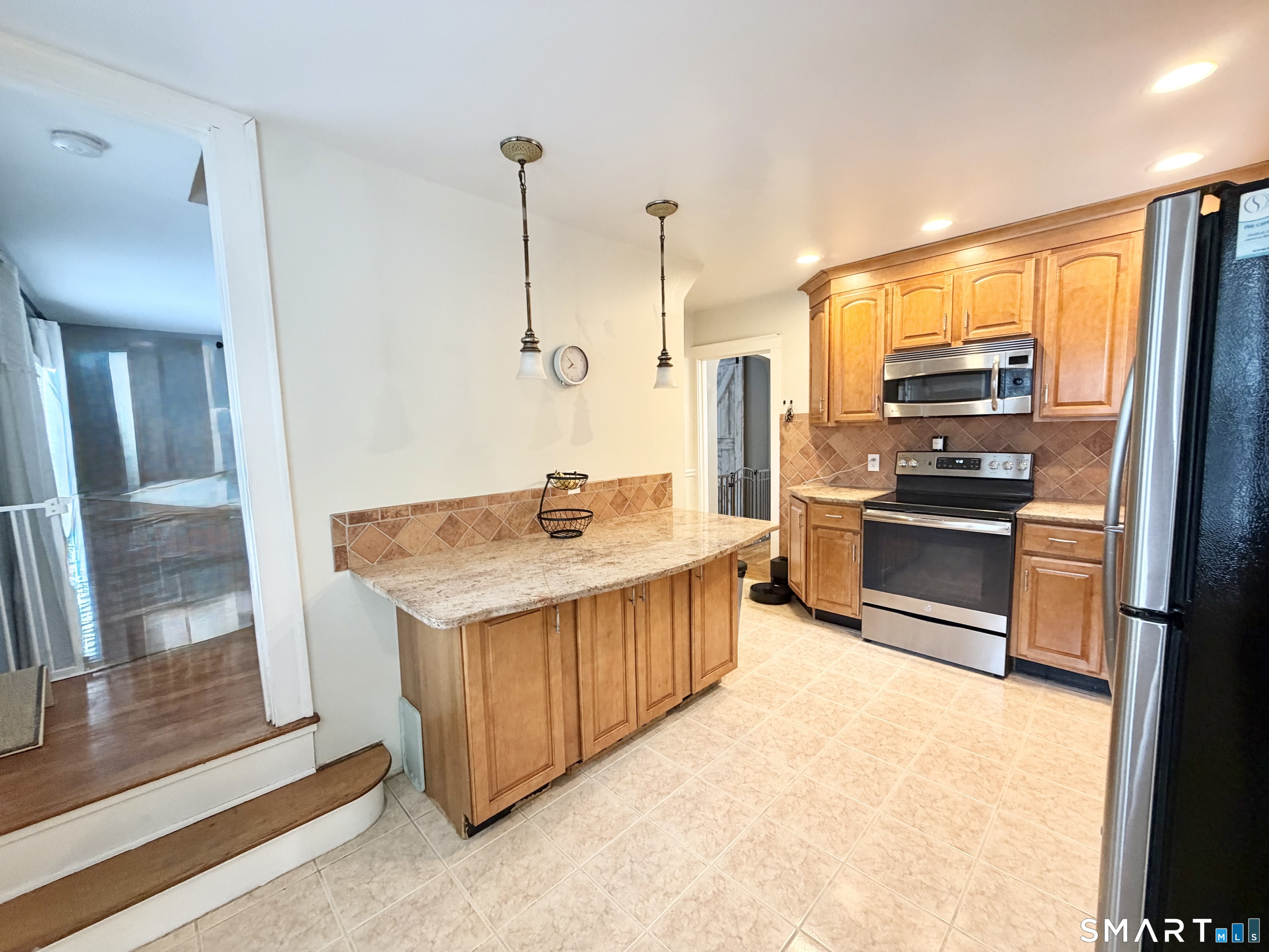 89 Shelton Avenue photo 16