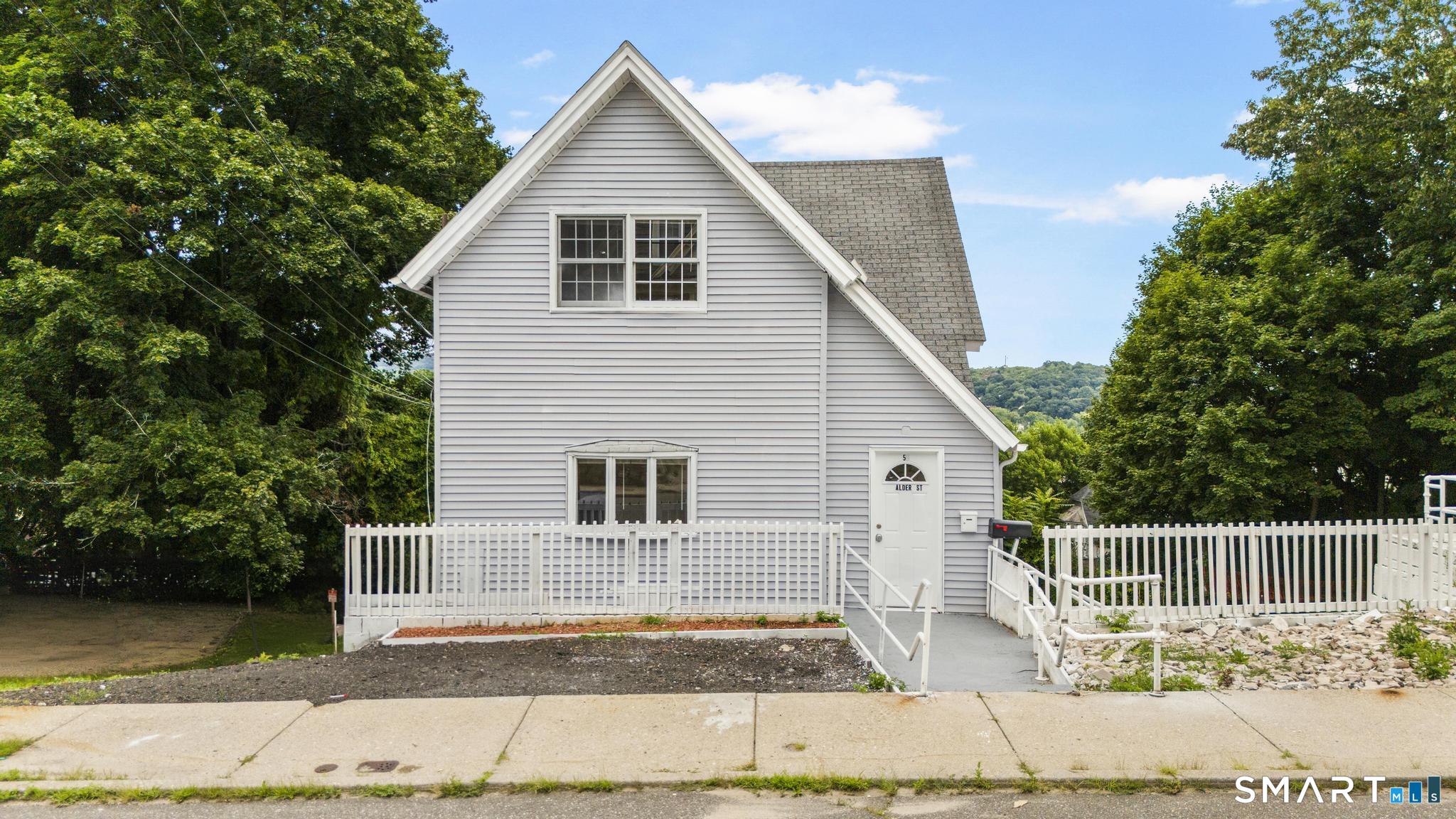 52 Alder Street