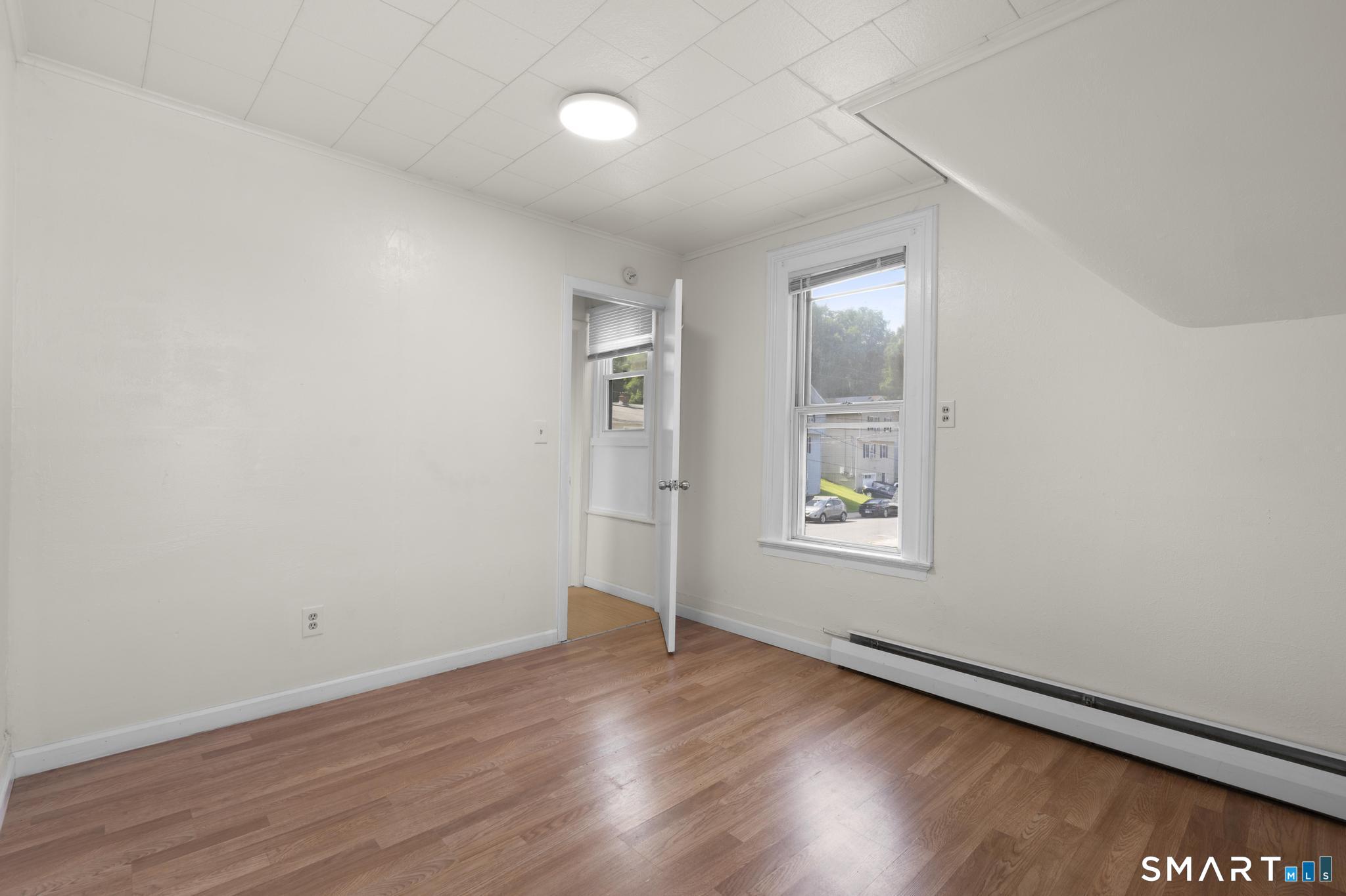 52 Alder Street photo 14