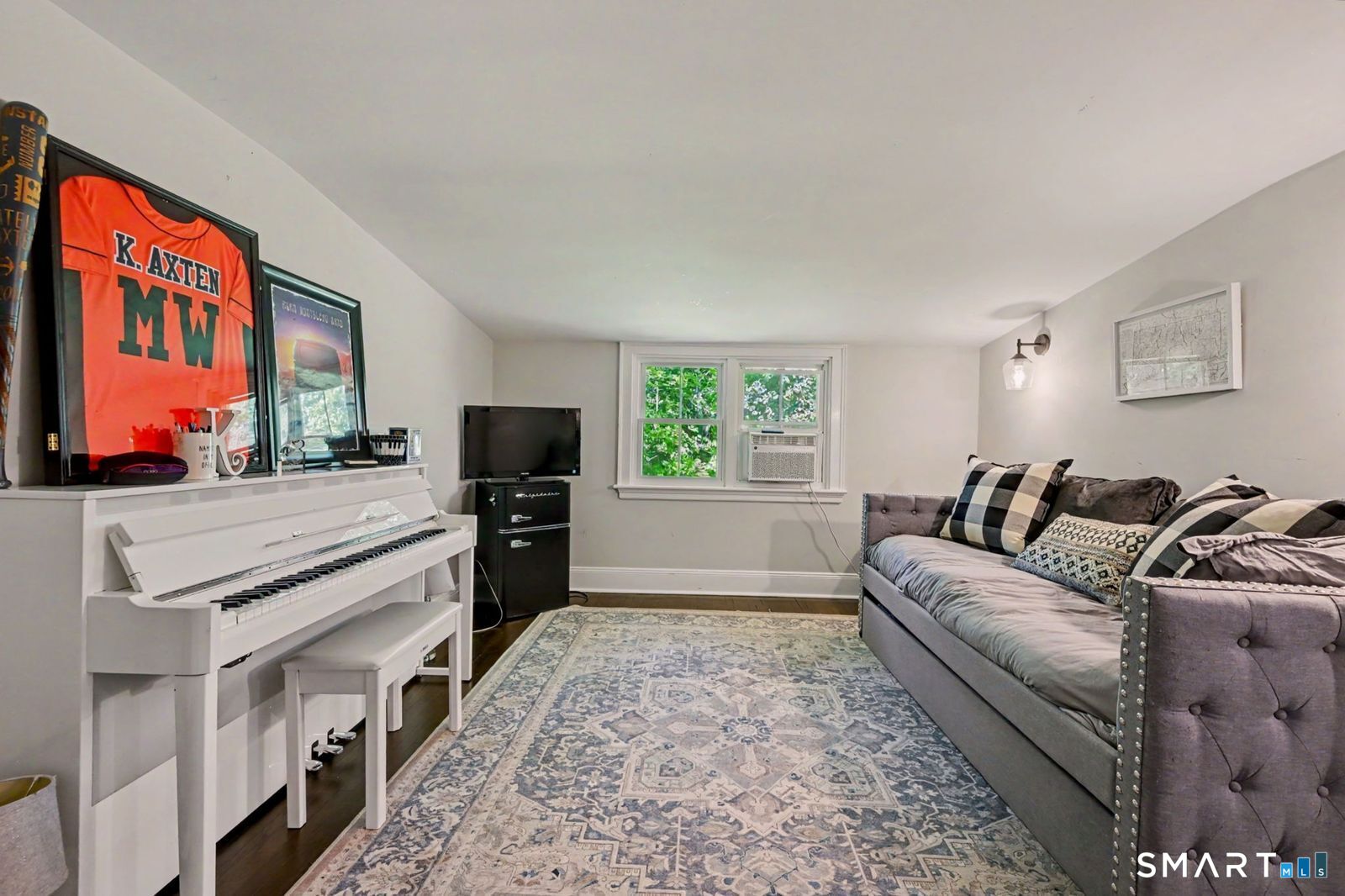 49 Newtown Avenue photo 30