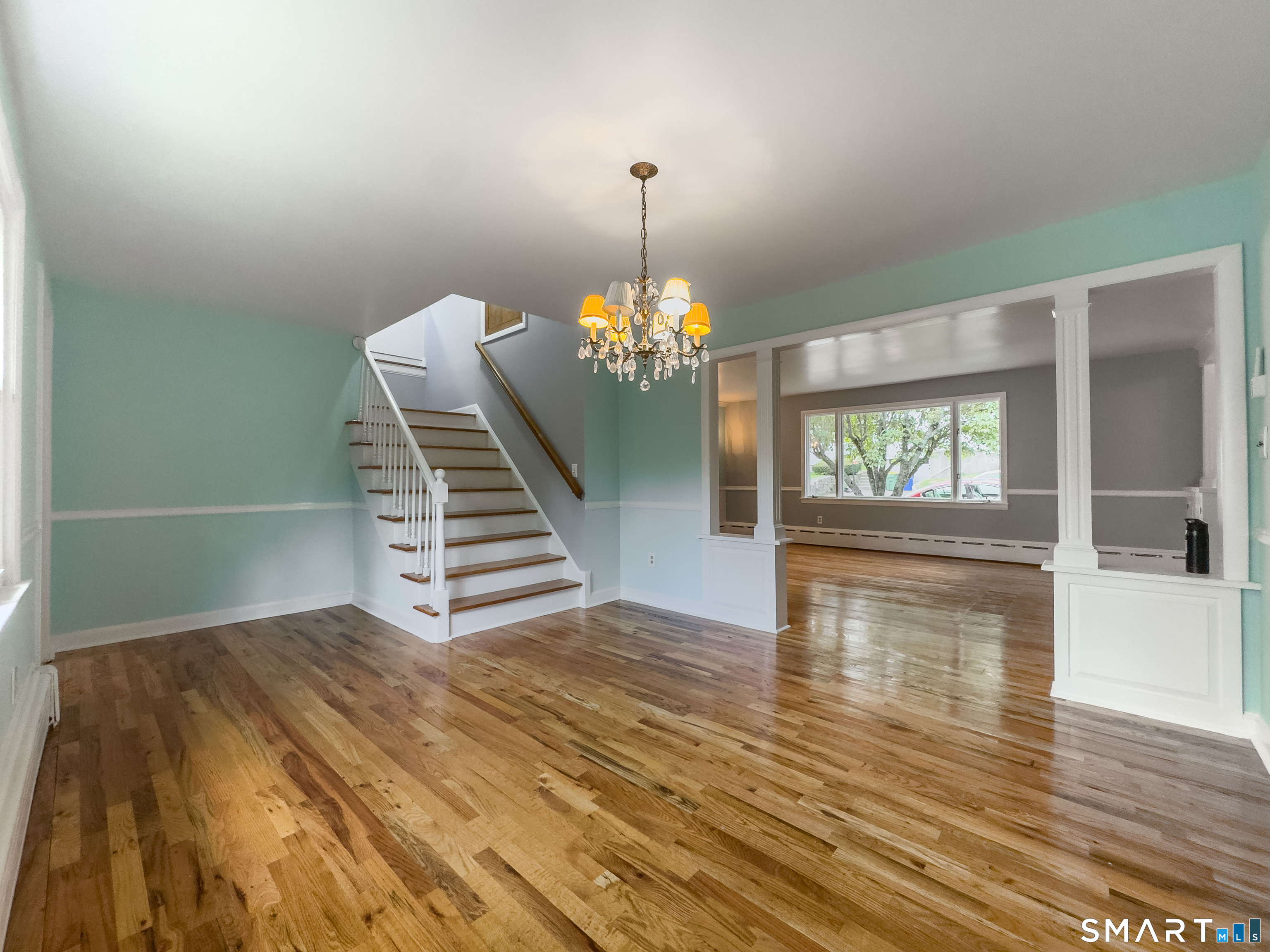 81 Esther Avenue photo 5