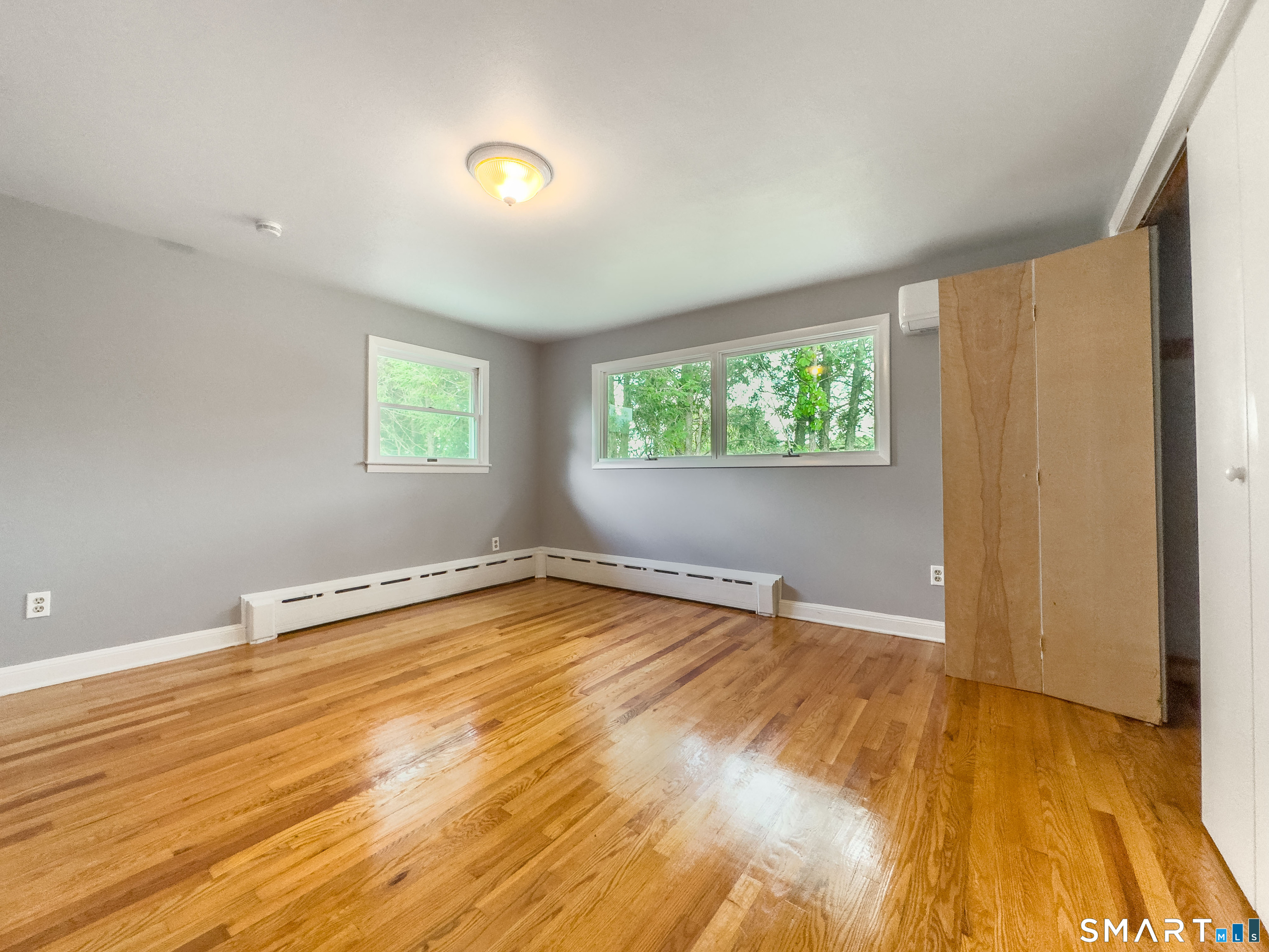 81 Esther Avenue photo 17