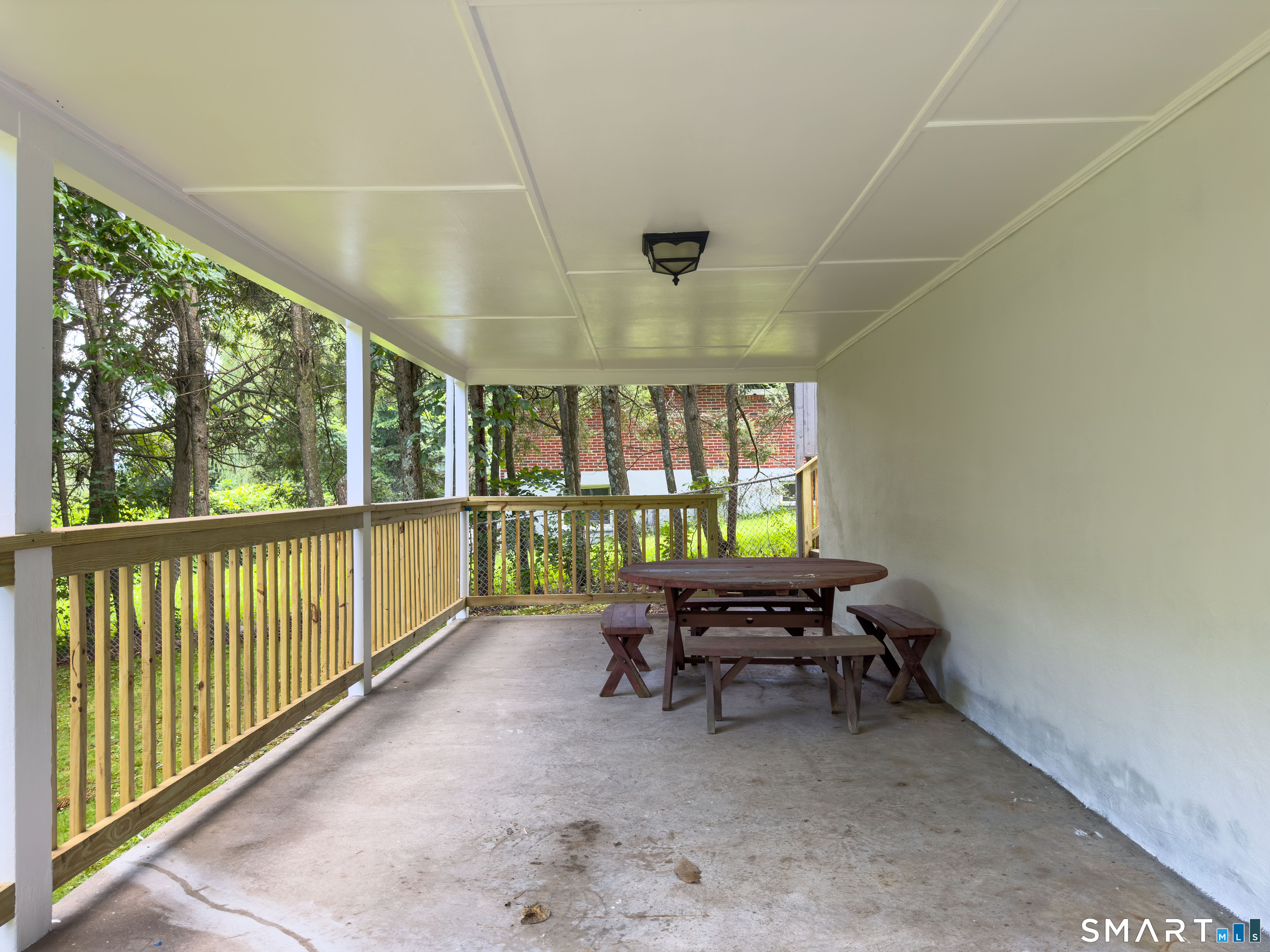 81 Esther Avenue photo 24